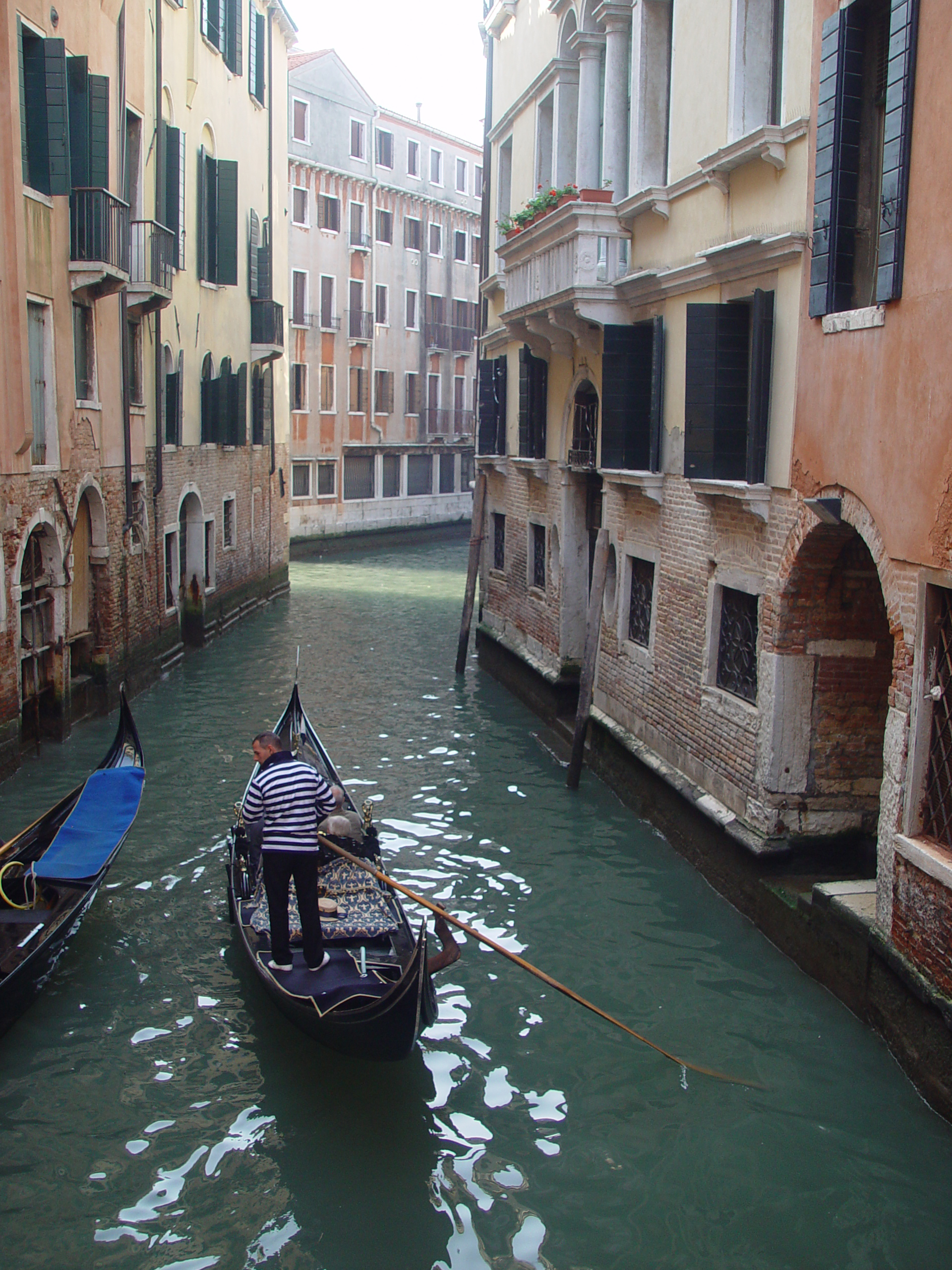 Europe Trip 2005 - Italy (Venice - Pigeons, St Mark's Basilica / Square / Clocktower, Gondola Ride, Gelato)