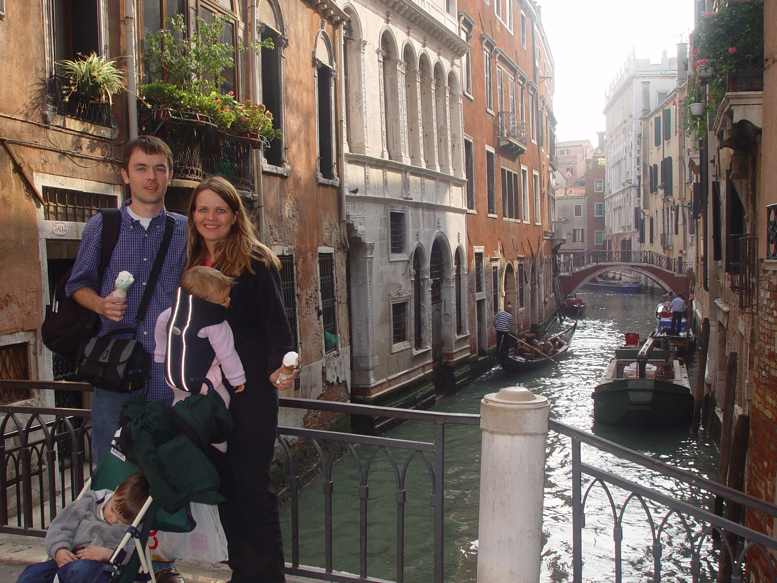 Europe Trip 2005 - Italy (Venice - Pigeons, St Mark's Basilica / Square / Clocktower, Gondola Ride, Gelato)