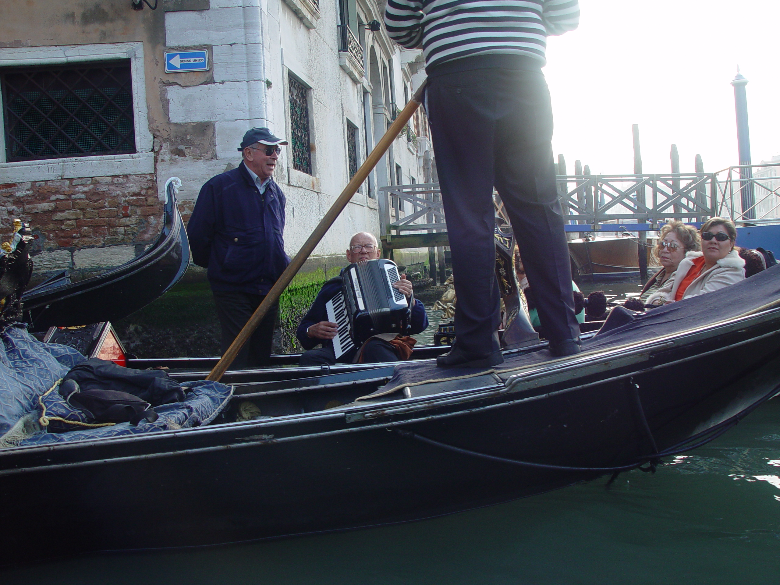 Europe Trip 2005 - Italy (Venice - Pigeons, St Mark's Basilica / Square / Clocktower, Gondola Ride, Gelato)