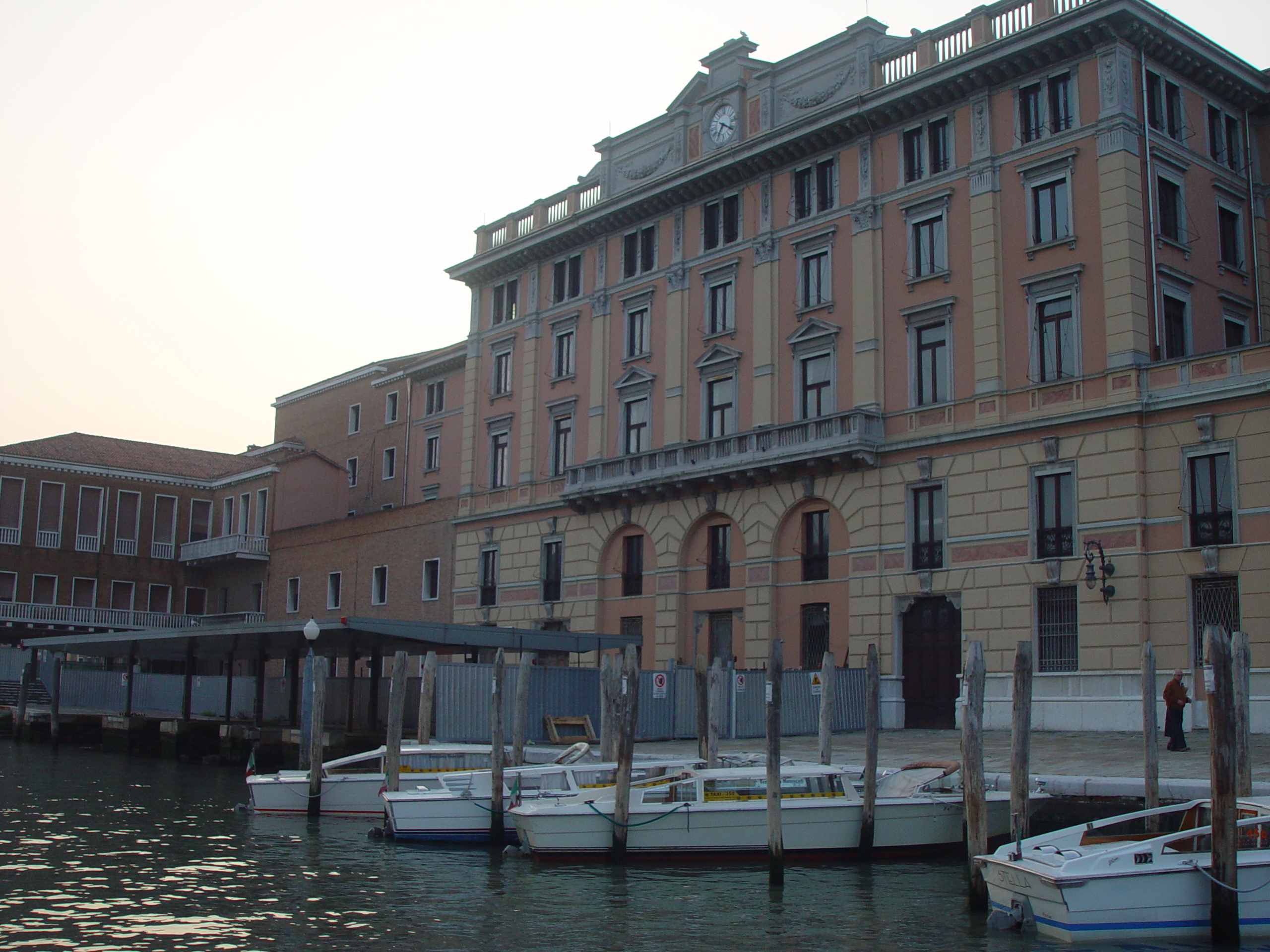 Europe Trip 2005 - Italy (Venice - Pigeons, St Mark's Basilica / Square / Clocktower, Gondola Ride, Gelato)