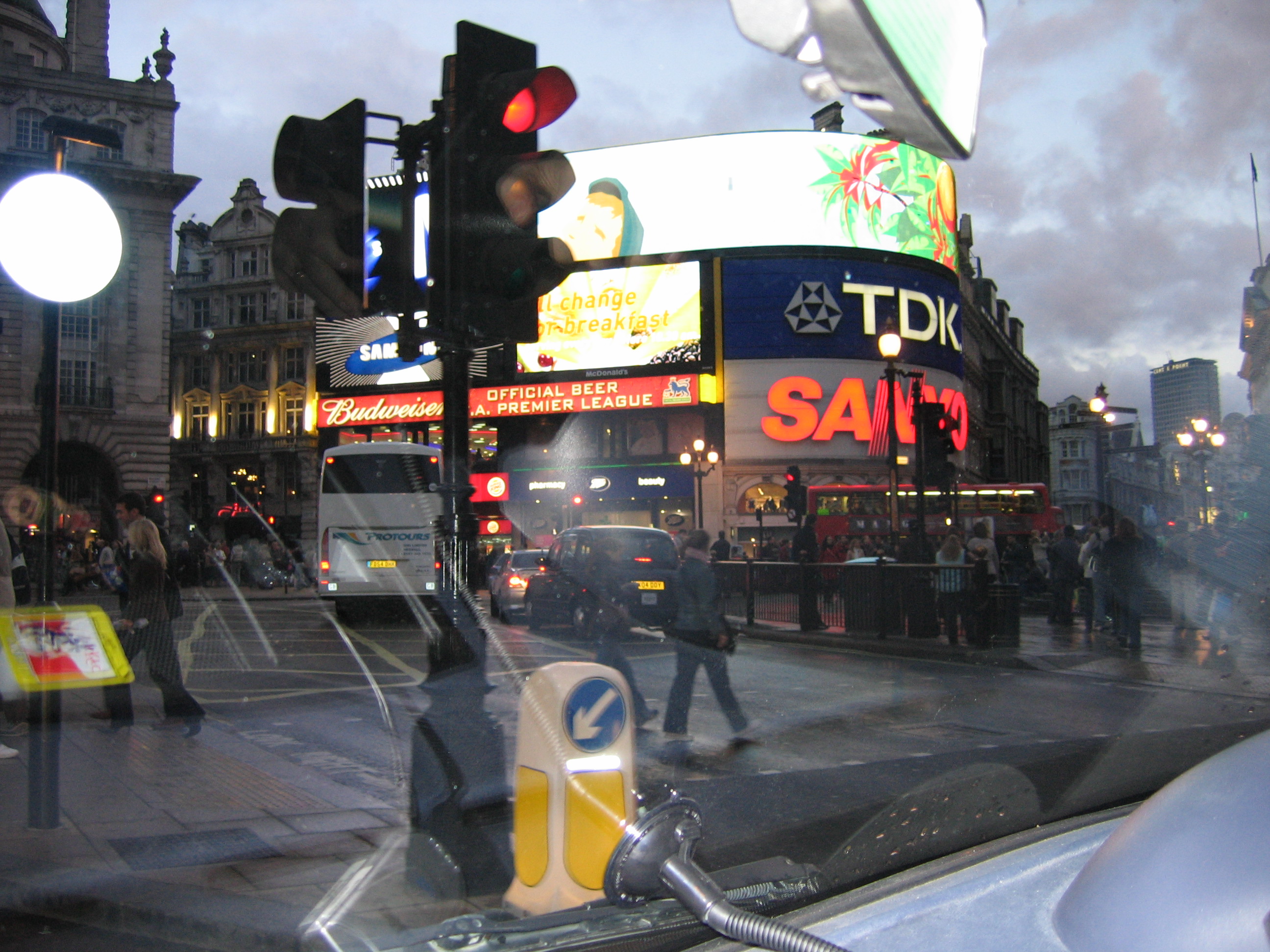 Europe Trip 2005 - England (London - The Globe, Tower Bridge, King's Cross, Channel Tunnel)