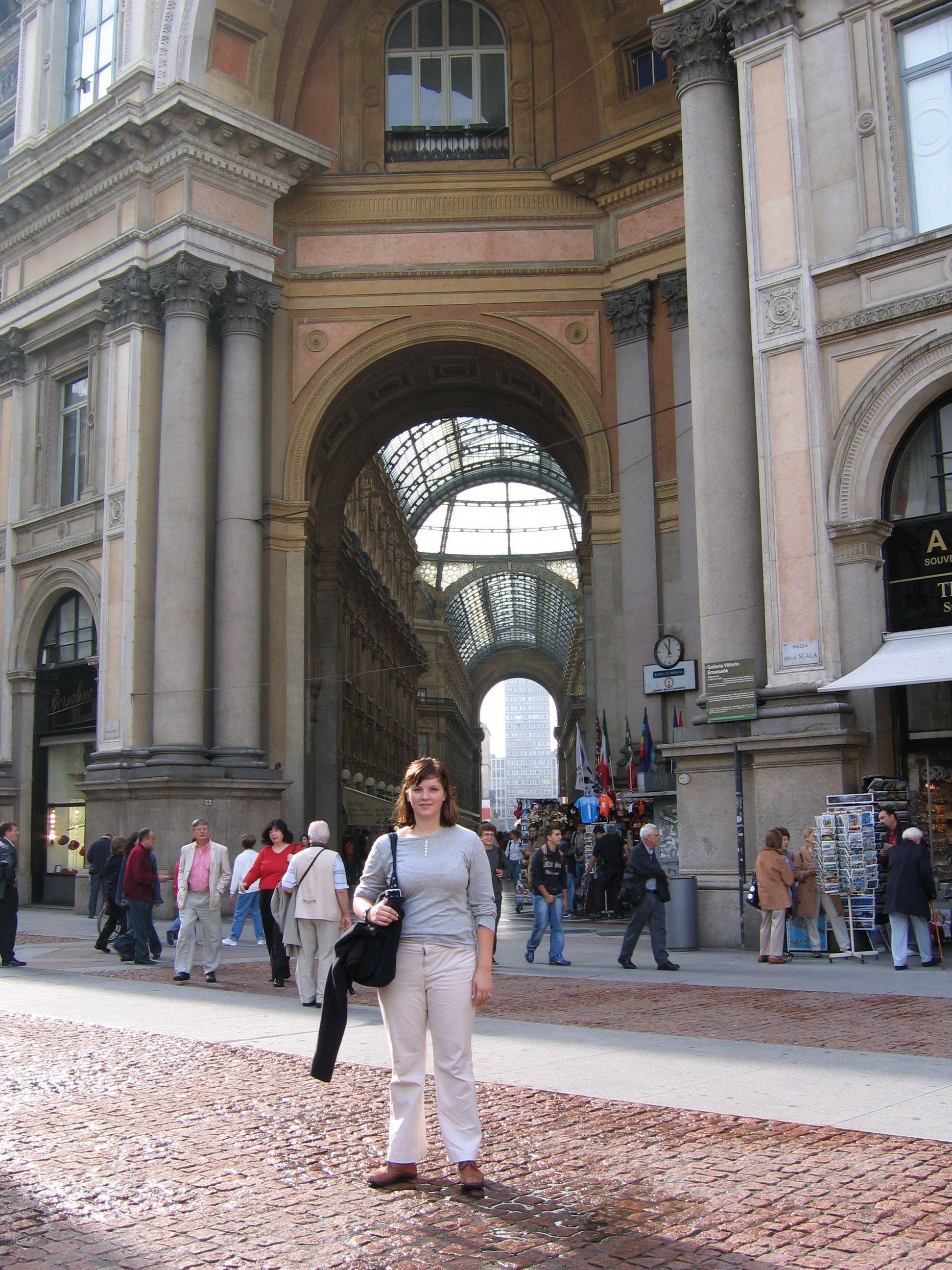 Europe Trip 2005 - Italy (Milan - Duomo, Galleria Vittorio Emanuele, Italian Pizza, La Scala, Leonardo's 