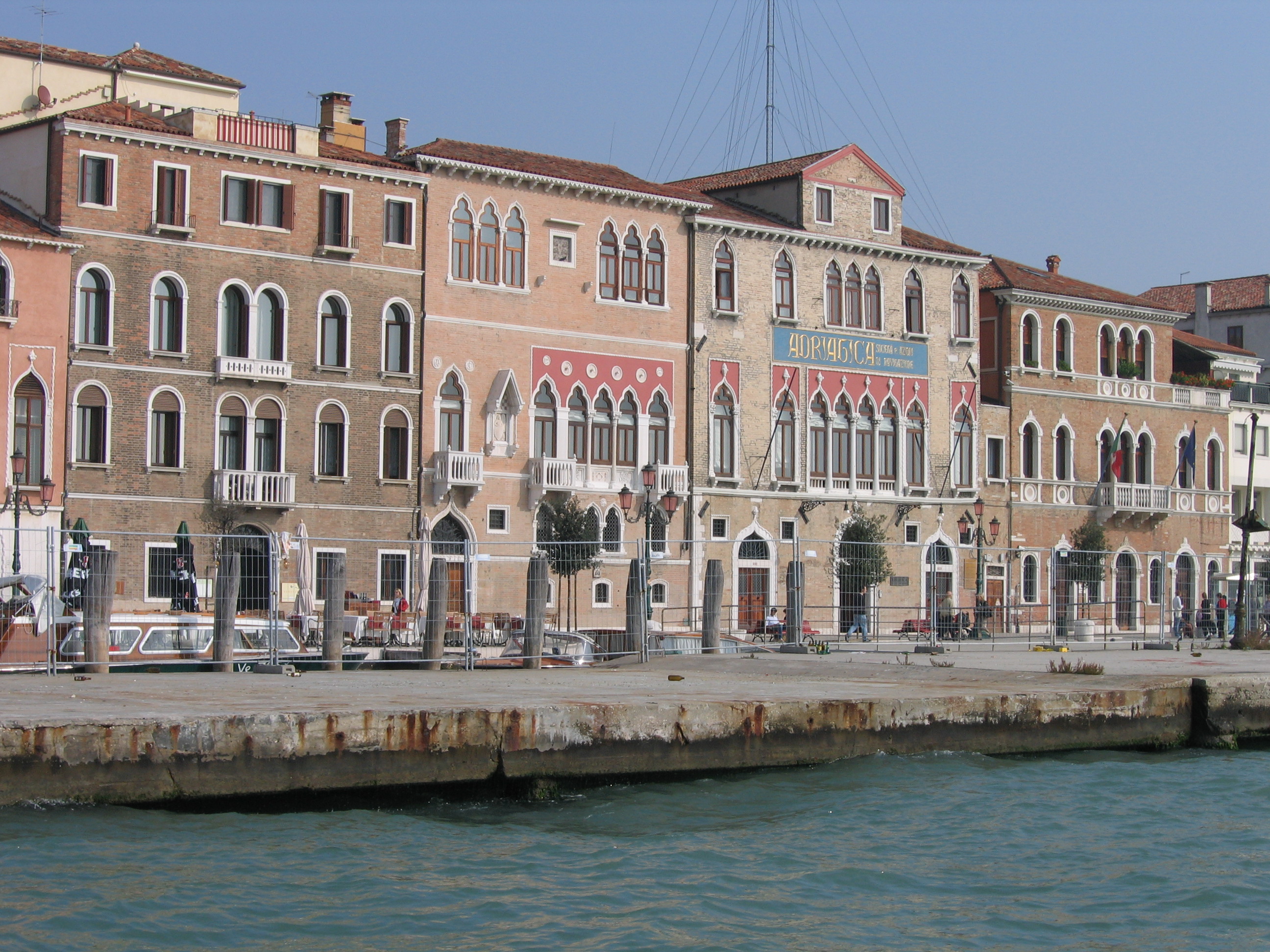 Europe Trip 2005 - Italy (Venice - Pigeons, St Mark's Basilica / Square / Clocktower, Gondola Ride, Gelato)