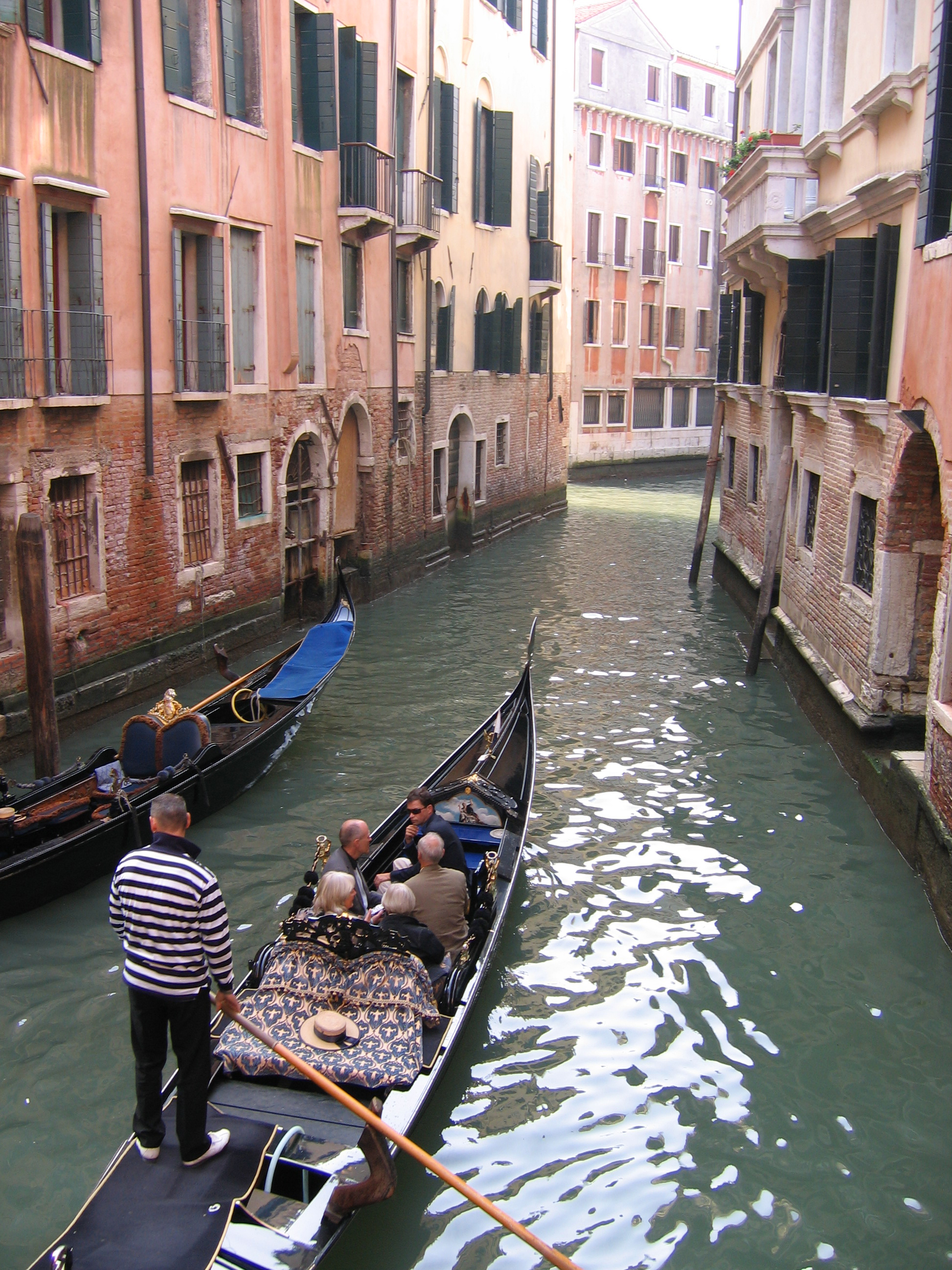 Europe Trip 2005 - Italy (Venice - Pigeons, St Mark's Basilica / Square / Clocktower, Gondola Ride, Gelato)