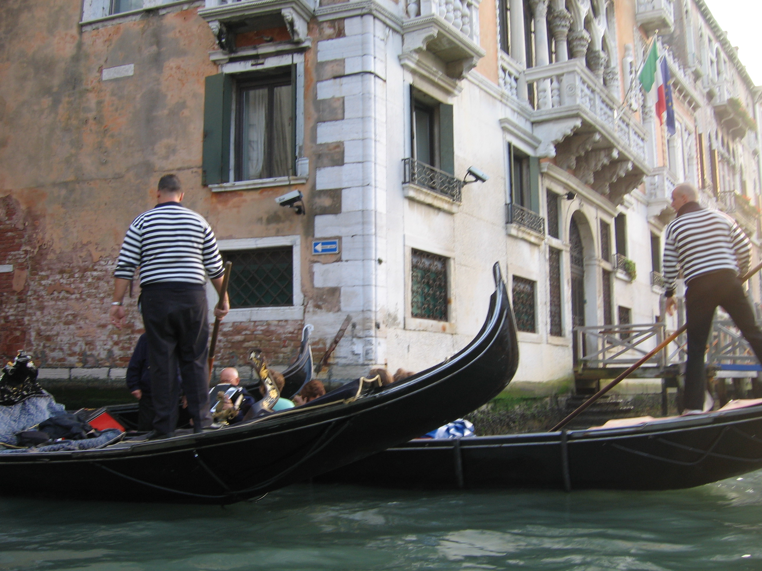 Europe Trip 2005 - Italy (Venice - Pigeons, St Mark's Basilica / Square / Clocktower, Gondola Ride, Gelato)