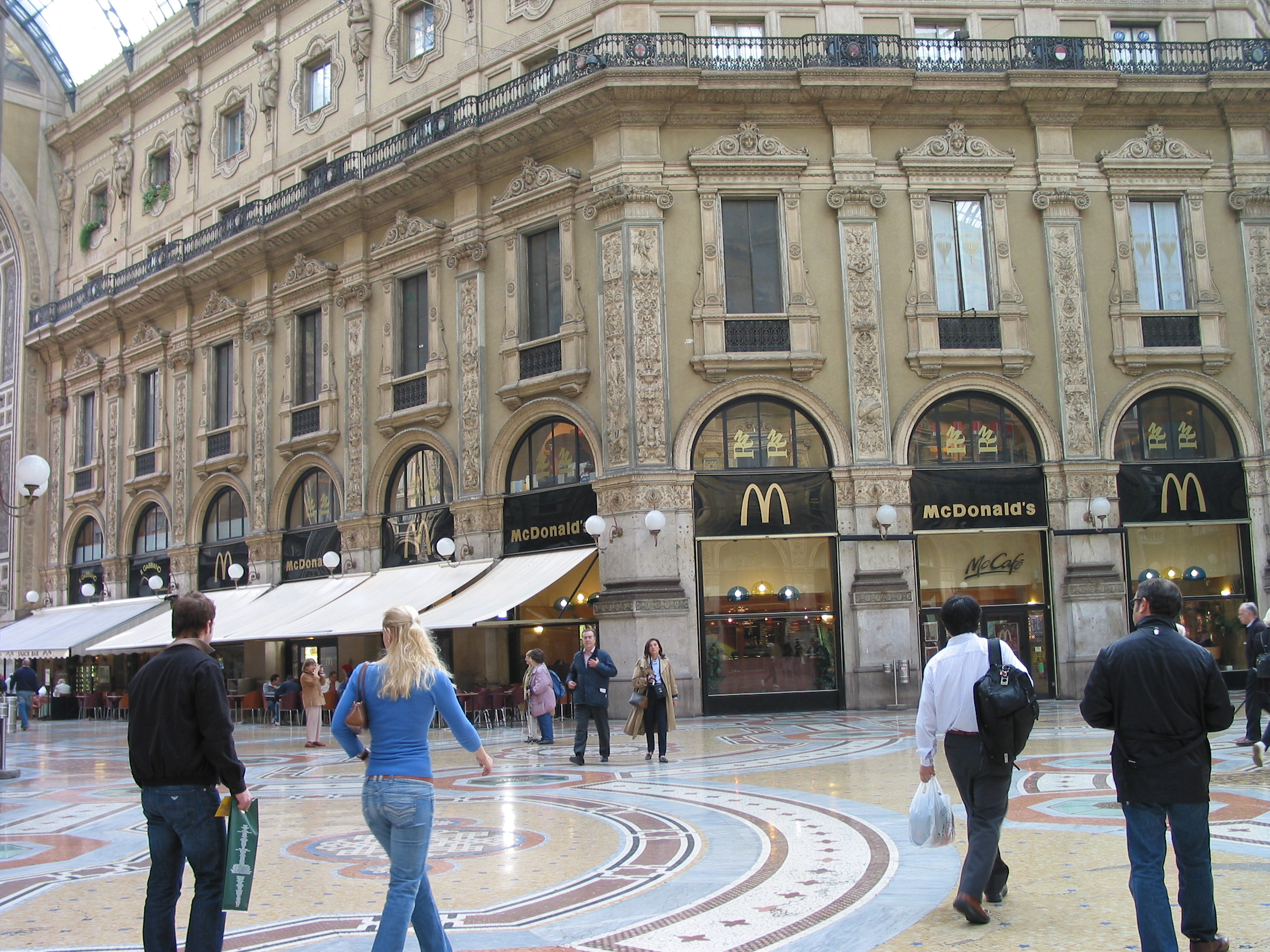 Europe Trip 2005 - Italy (Milan - Duomo, Galleria Vittorio Emanuele, Italian Pizza, La Scala, Leonardo's 