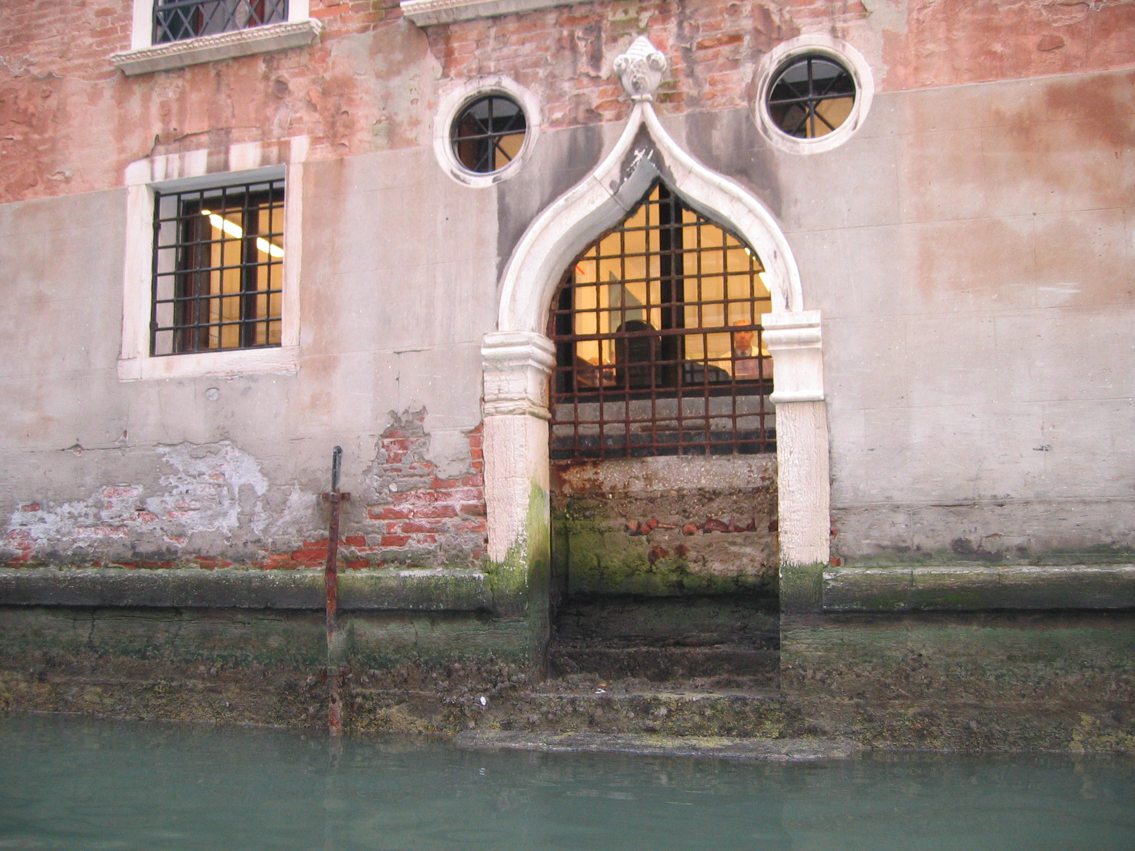 Europe Trip 2005 - Italy (Venice - Pigeons, St Mark's Basilica / Square / Clocktower, Gondola Ride, Gelato)