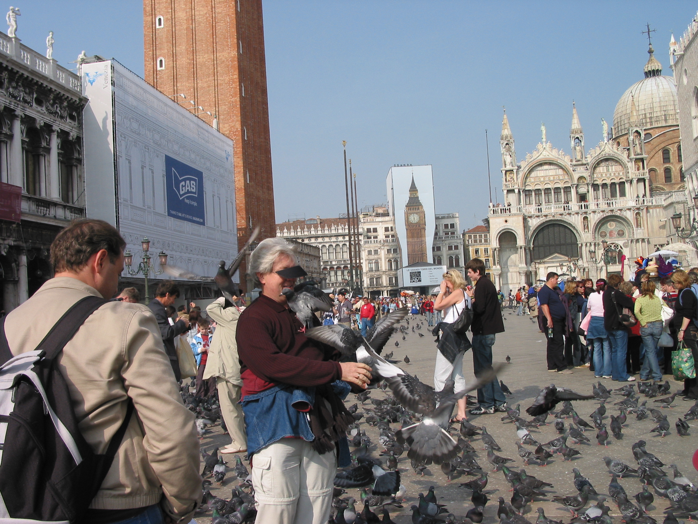 Europe Trip 2005 - Italy (Venice - Pigeons, St Mark's Basilica / Square / Clocktower, Gondola Ride, Gelato)