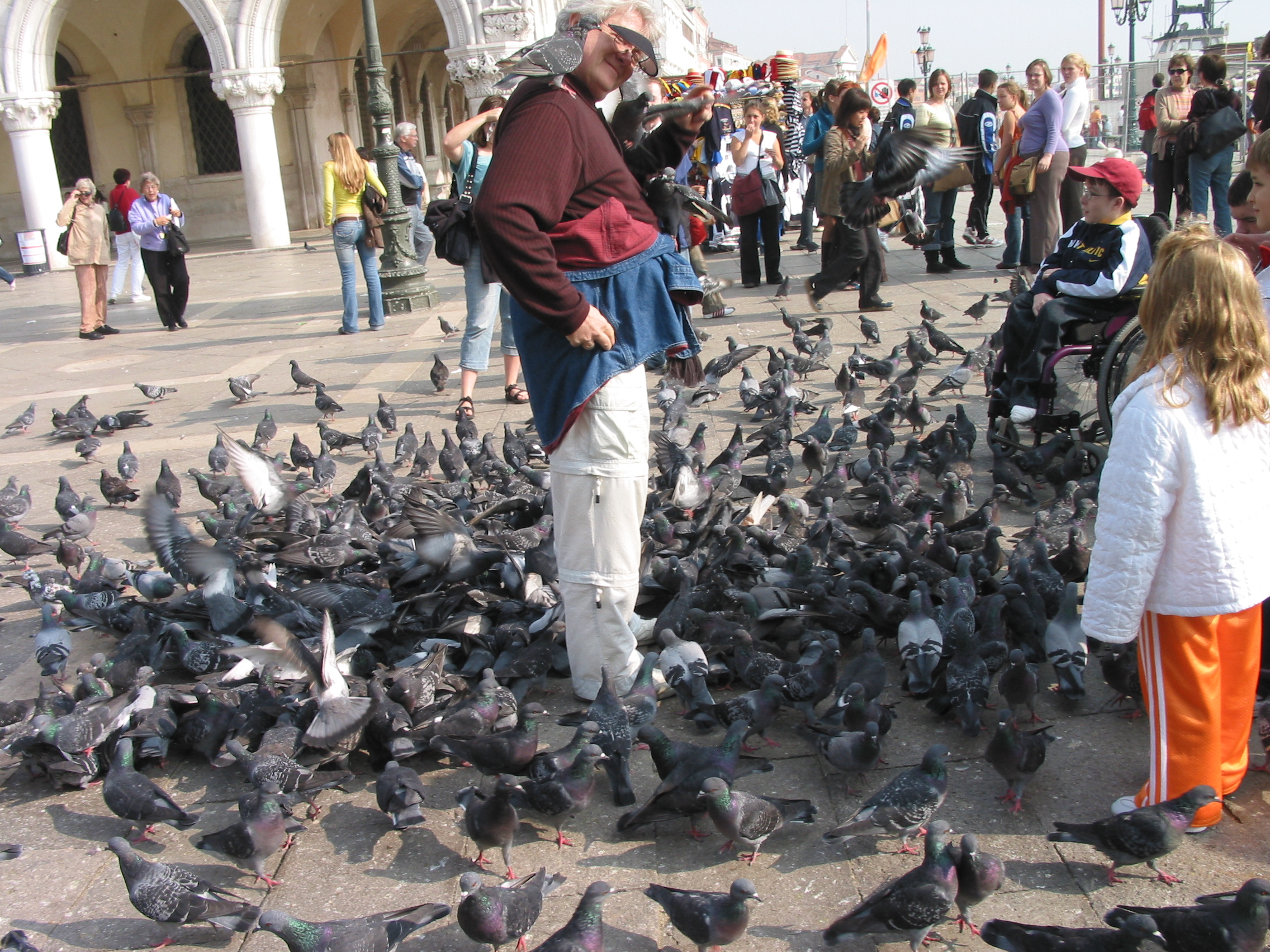 Europe Trip 2005 - Italy (Venice - Pigeons, St Mark's Basilica / Square / Clocktower, Gondola Ride, Gelato)