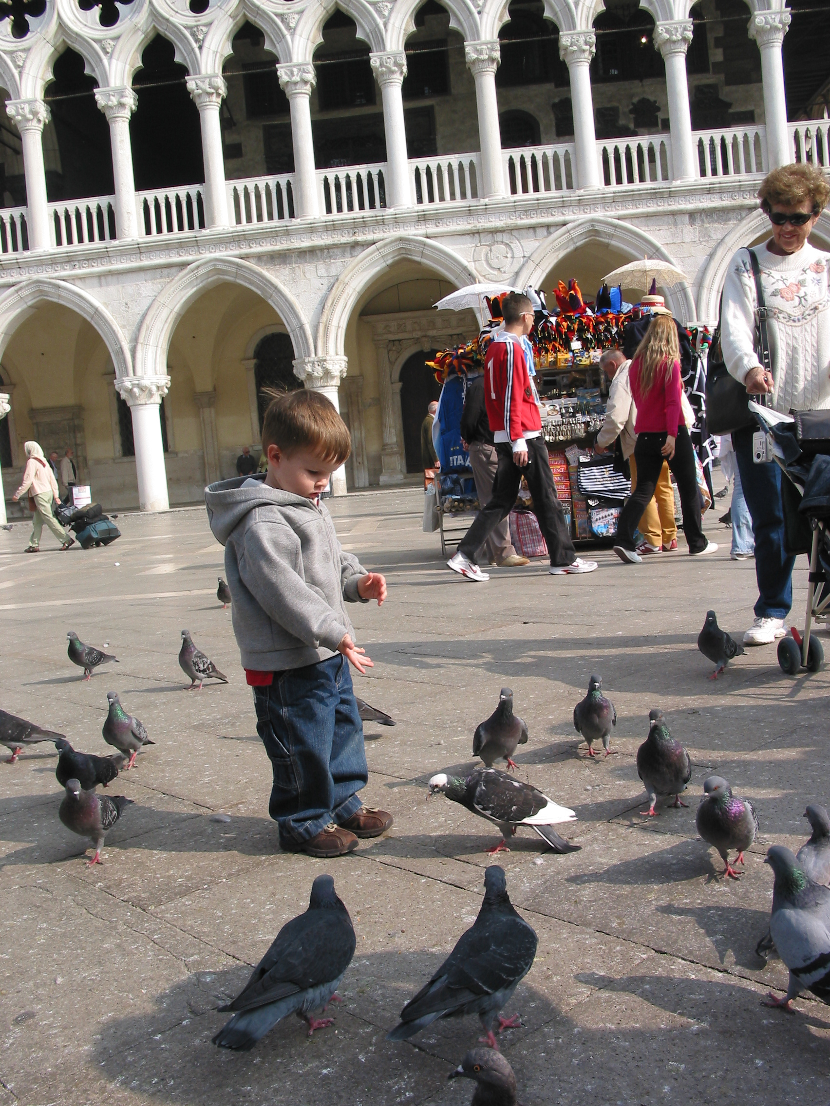 Europe Trip 2005 - Italy (Venice - Pigeons, St Mark's Basilica / Square / Clocktower, Gondola Ride, Gelato)