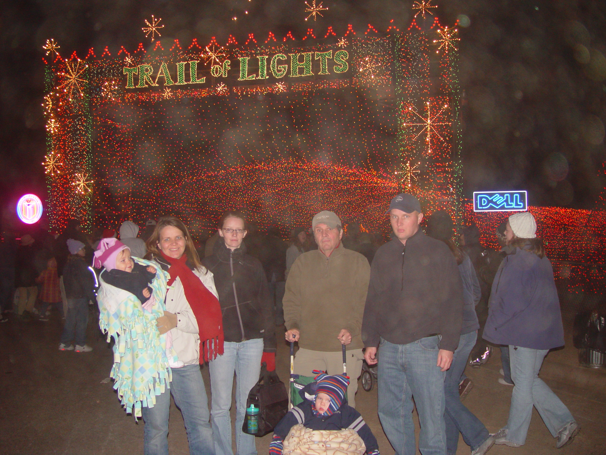 Christmas 2005 - Austin Trail of Lights, Making Cotton Candy