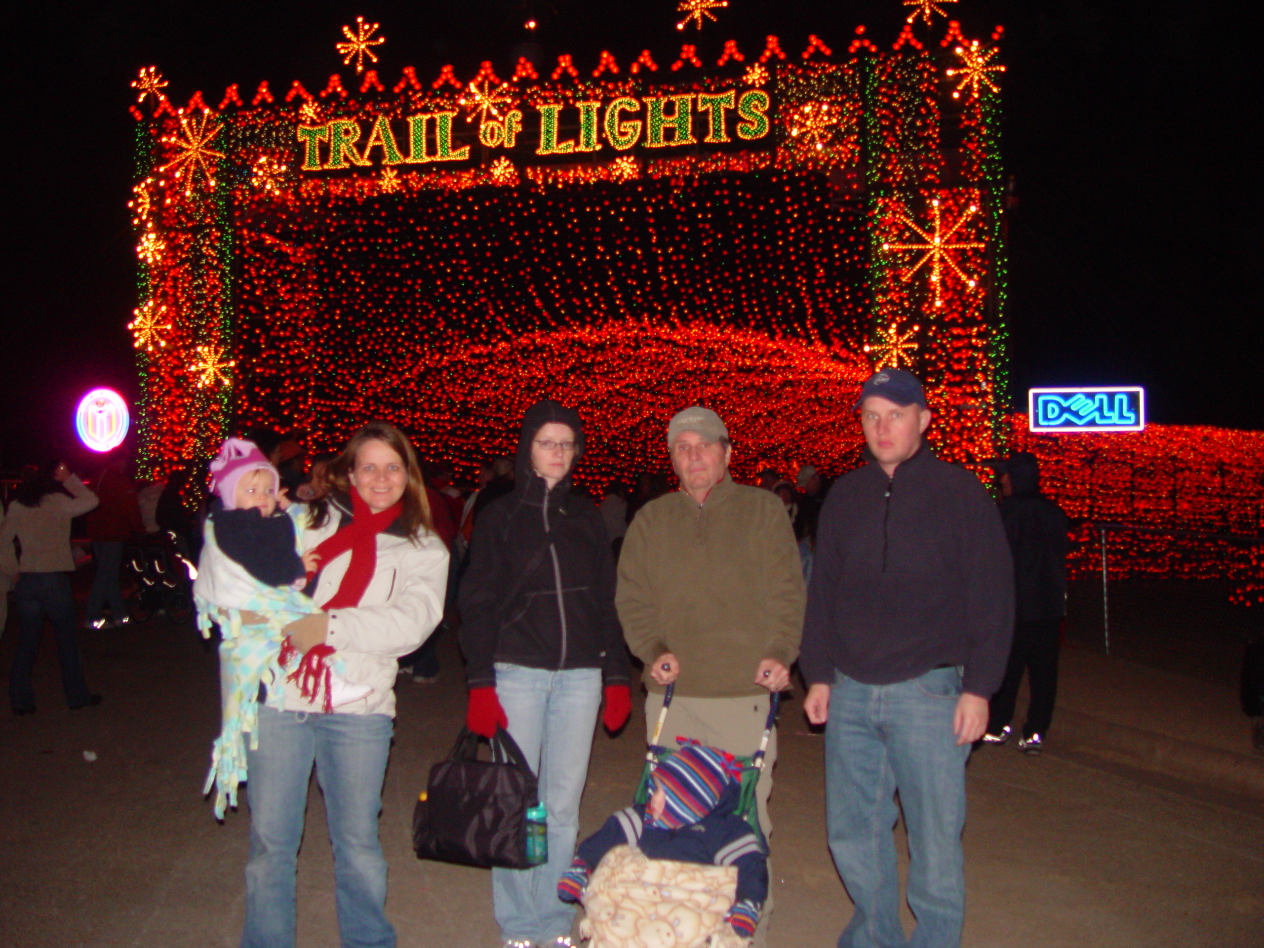 Christmas 2005 - Austin Trail of Lights, Making Cotton Candy