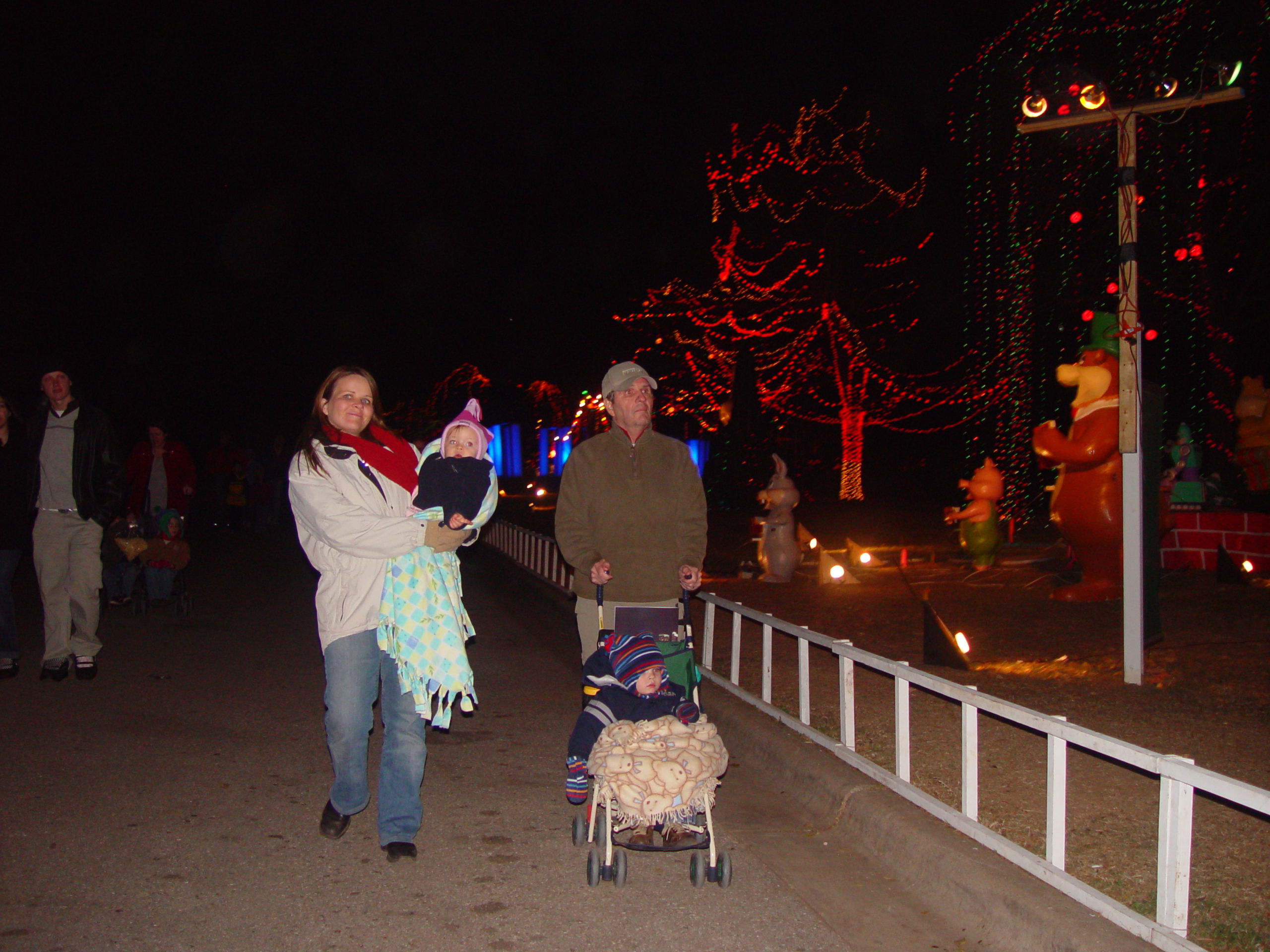 Christmas 2005 - Austin Trail of Lights, Making Cotton Candy