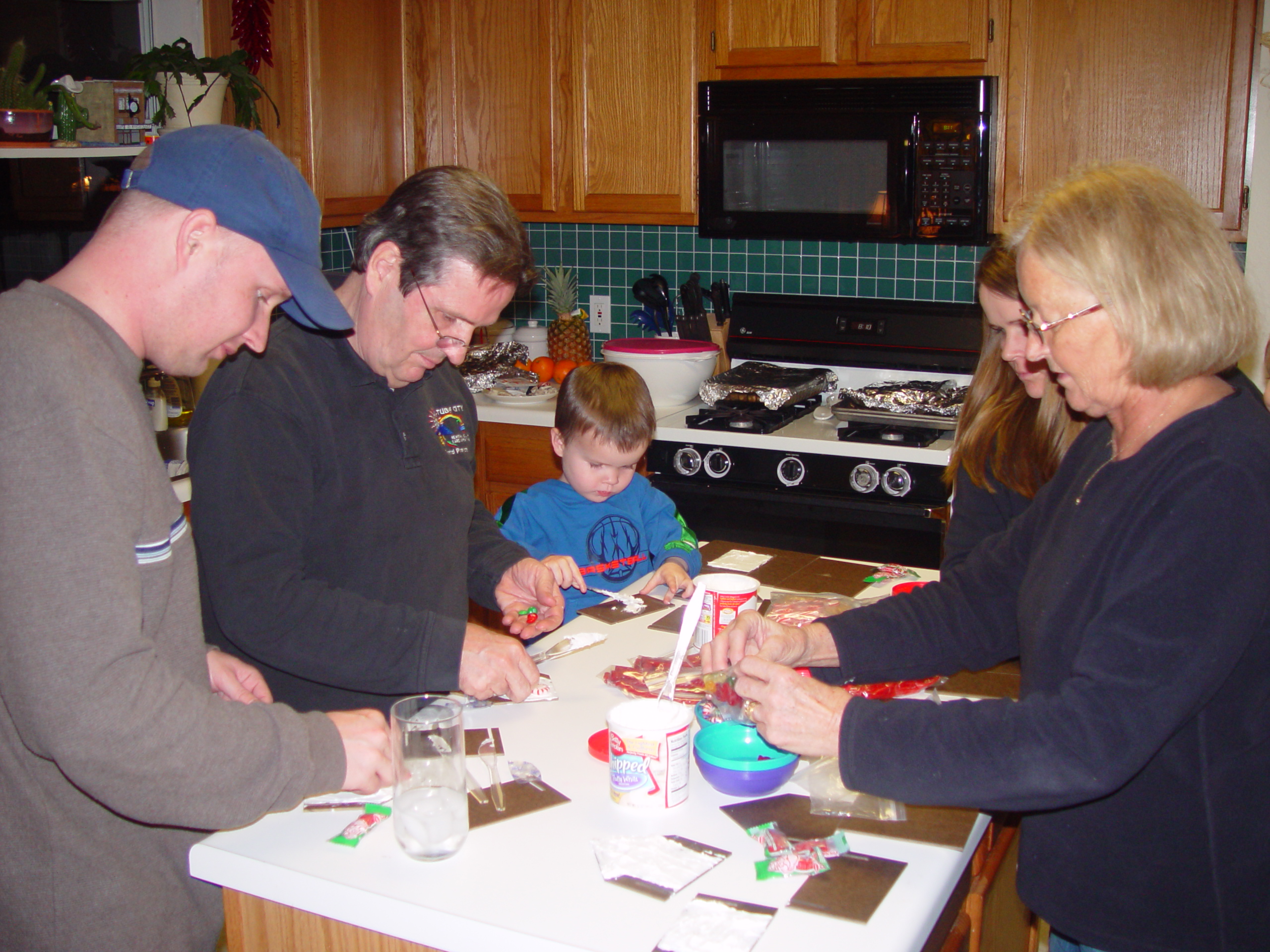 Christmas 2005 - Gingerbread Houses, Blue Bonnet Cafe, Santa's Make-Shift Sleigh