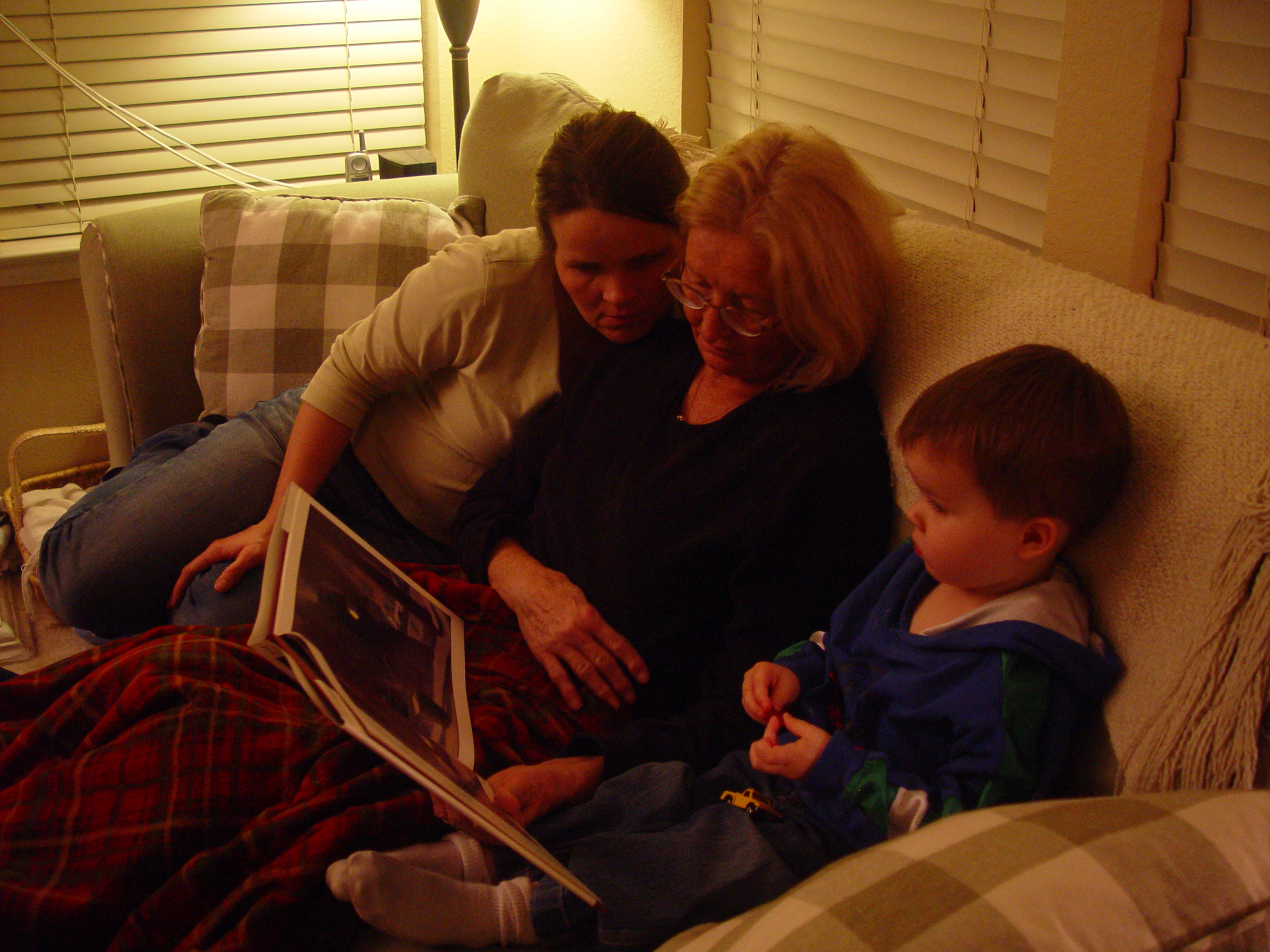 Christmas 2005 - Gingerbread Houses, Blue Bonnet Cafe, Santa's Make-Shift Sleigh