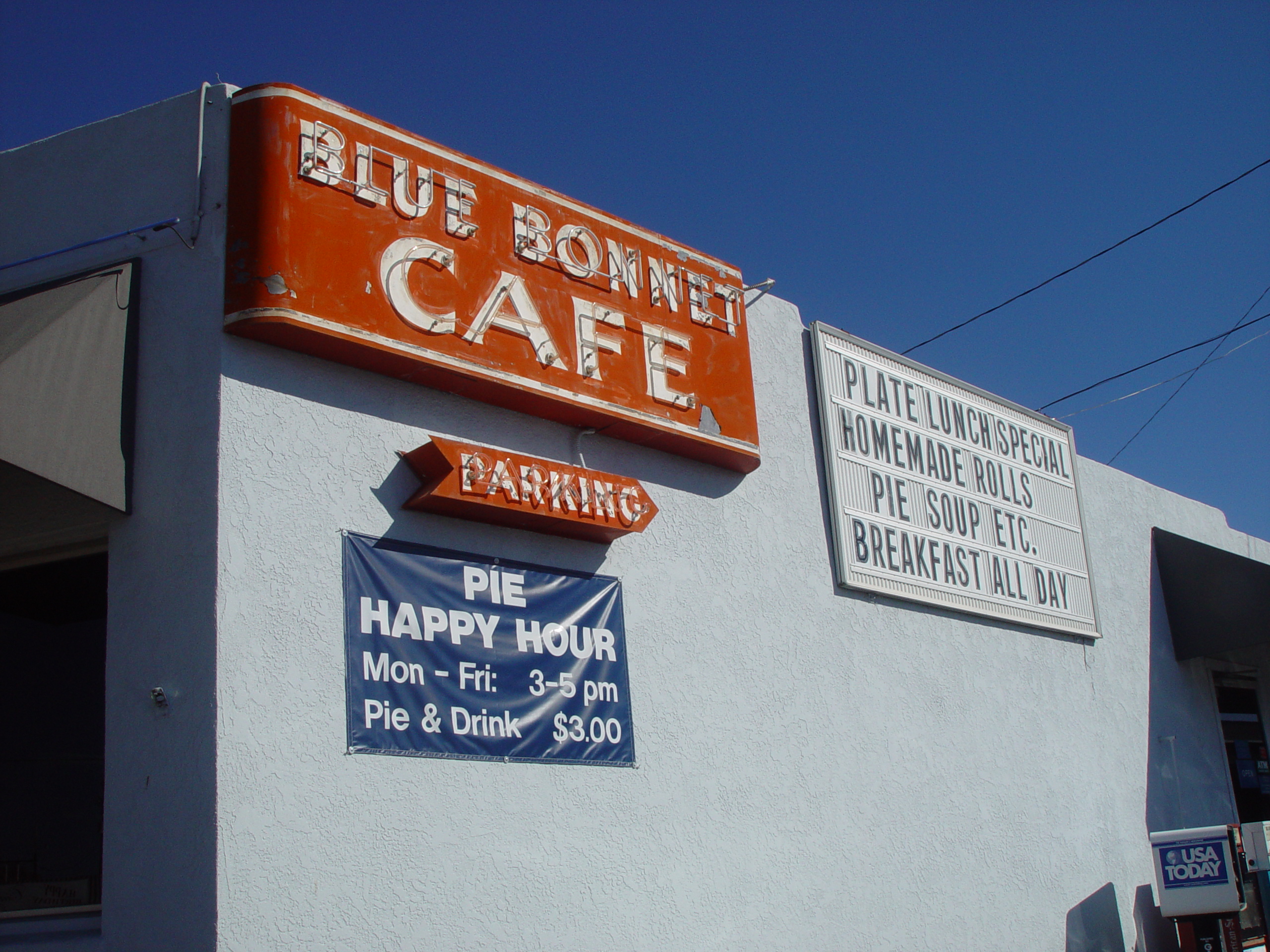 Christmas 2005 - Gingerbread Houses, Blue Bonnet Cafe, Santa's Make-Shift Sleigh