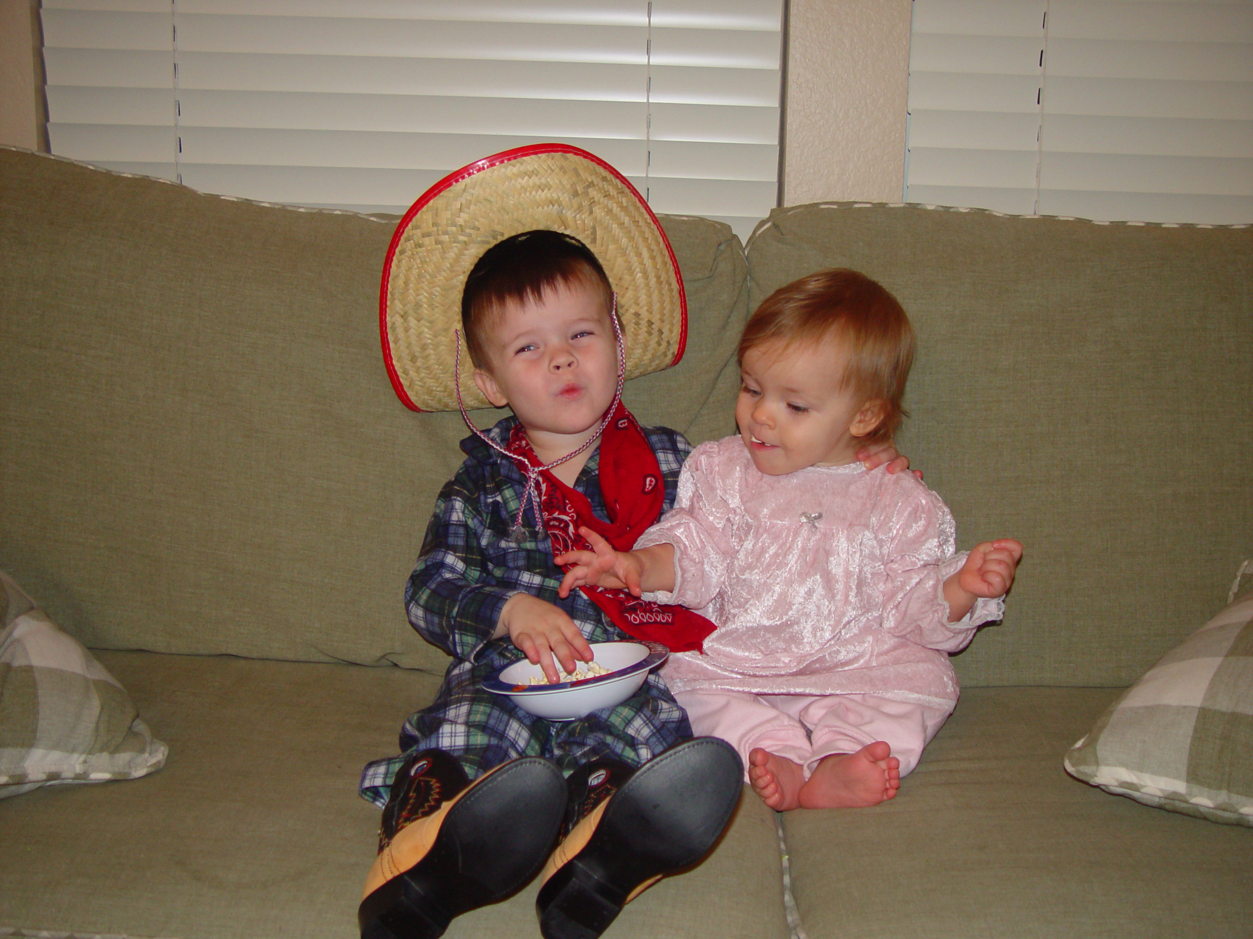 Zack & Ava - Bikeride, Cowboy, Elf, Playing in the Tub, Sunglasses & Scarf