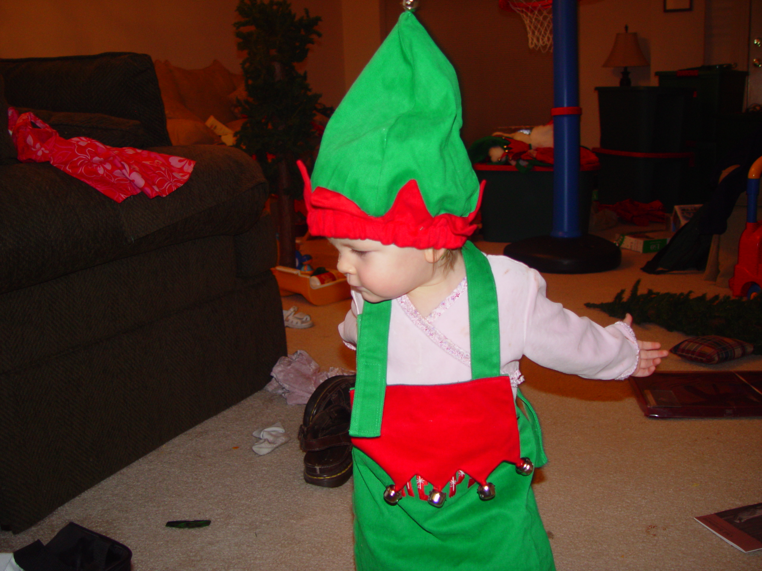 Zack & Ava - Bikeride, Cowboy, Elf, Playing in the Tub, Sunglasses & Scarf