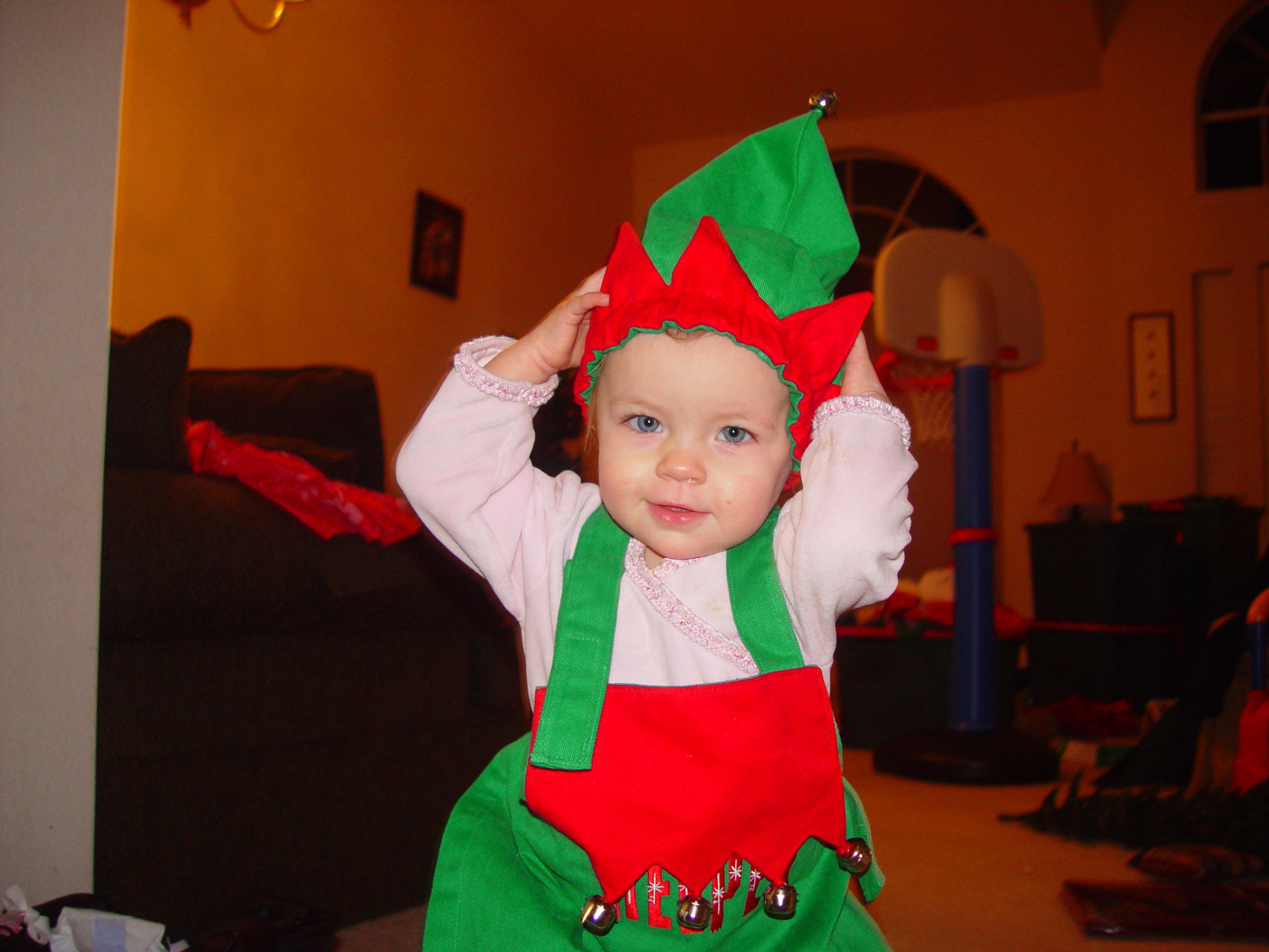 Zack & Ava - Bikeride, Cowboy, Elf, Playing in the Tub, Sunglasses & Scarf