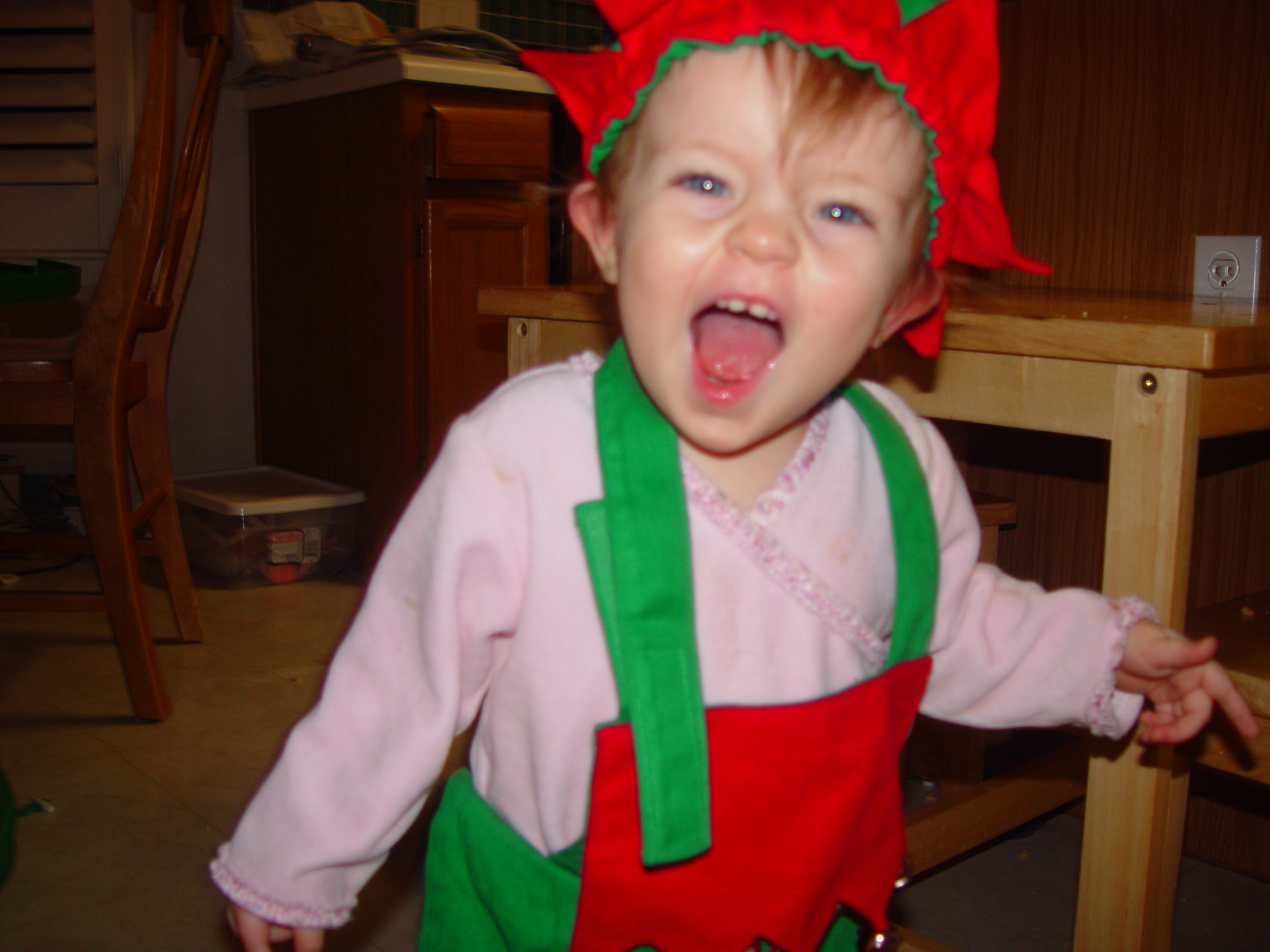 Zack & Ava - Bikeride, Cowboy, Elf, Playing in the Tub, Sunglasses & Scarf