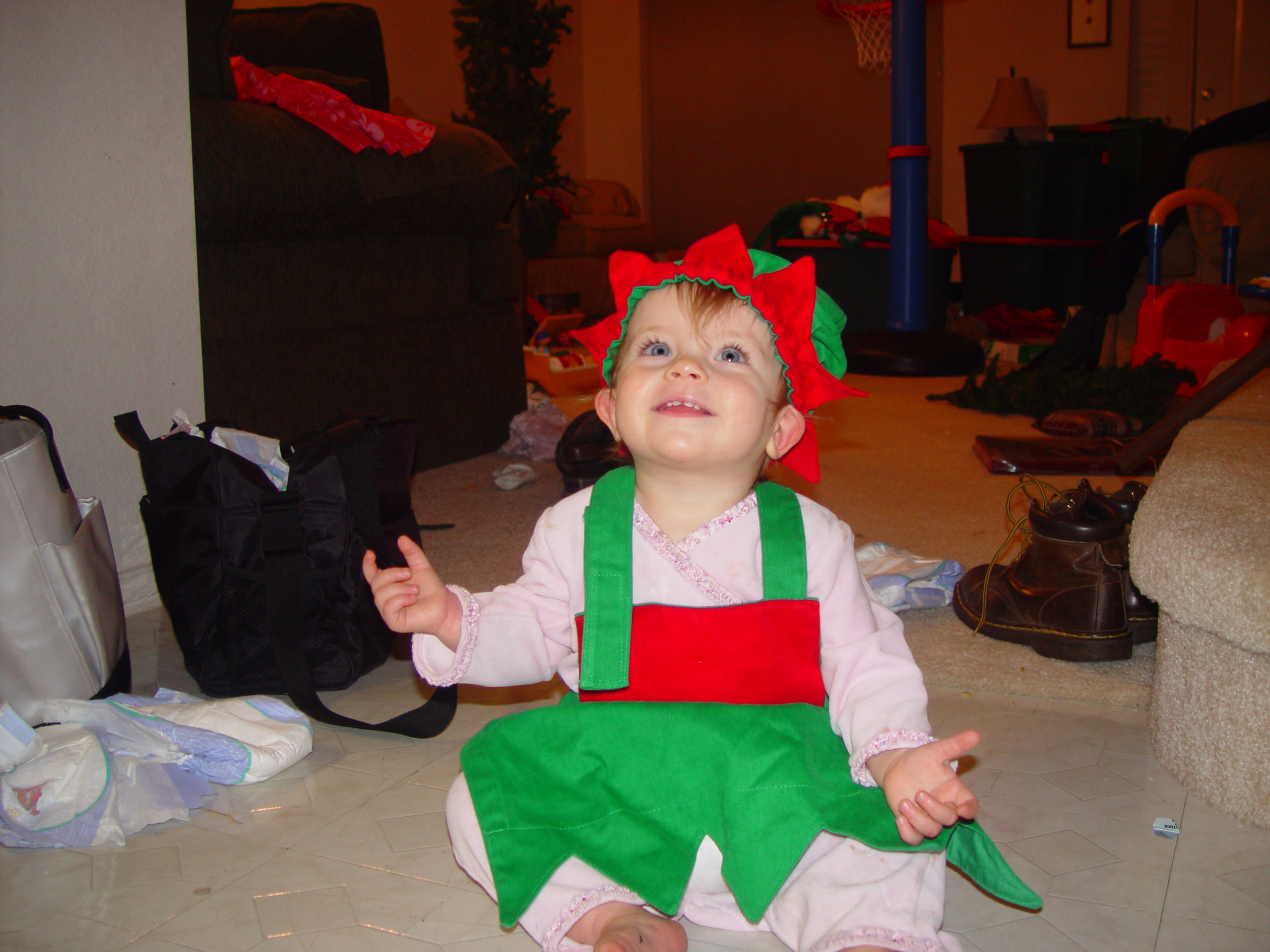 Zack & Ava - Bikeride, Cowboy, Elf, Playing in the Tub, Sunglasses & Scarf