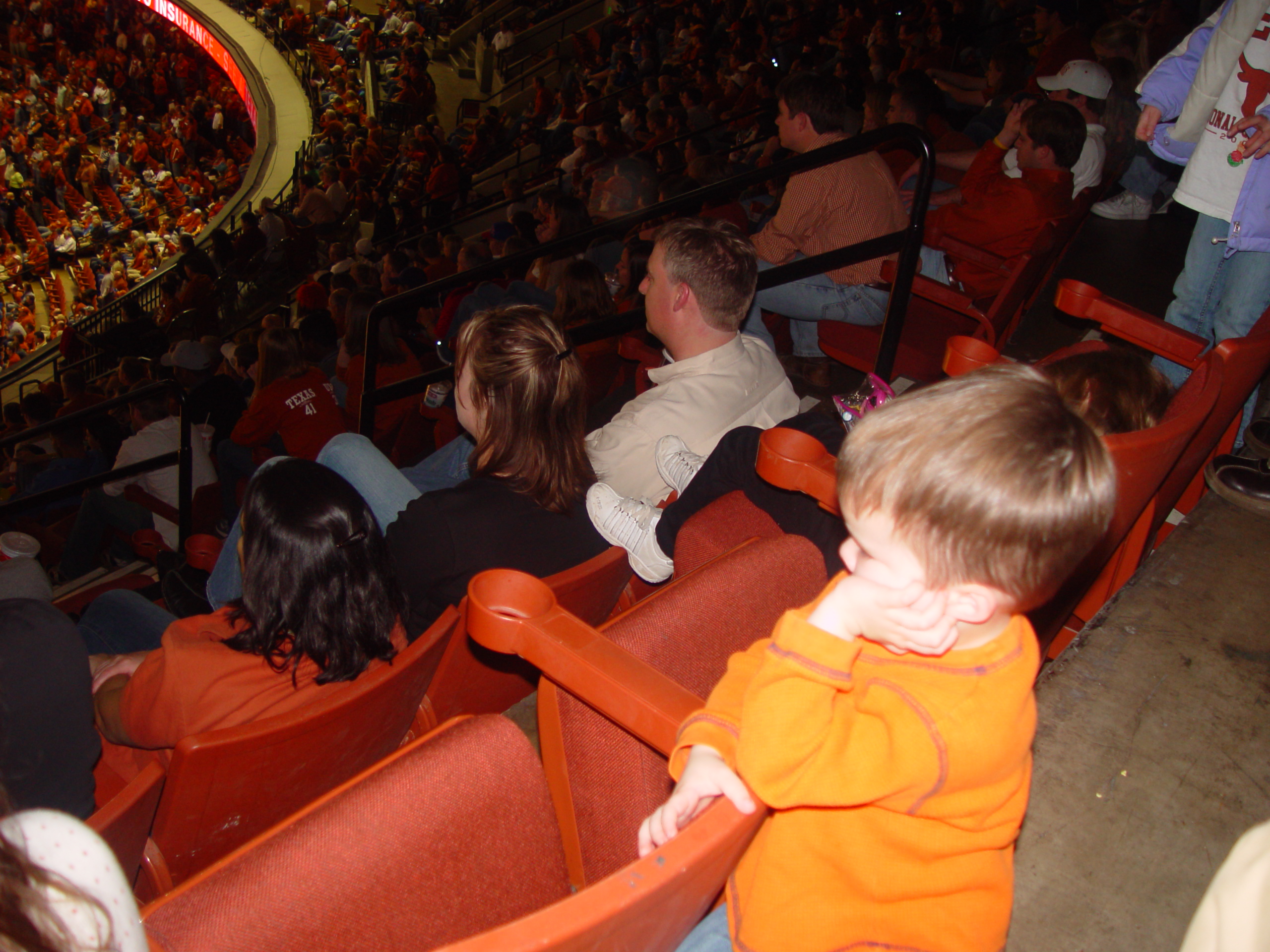 Austin Ice Bats, Longhorn Basketball - #7 Texas destroys #16 Kansas by 25