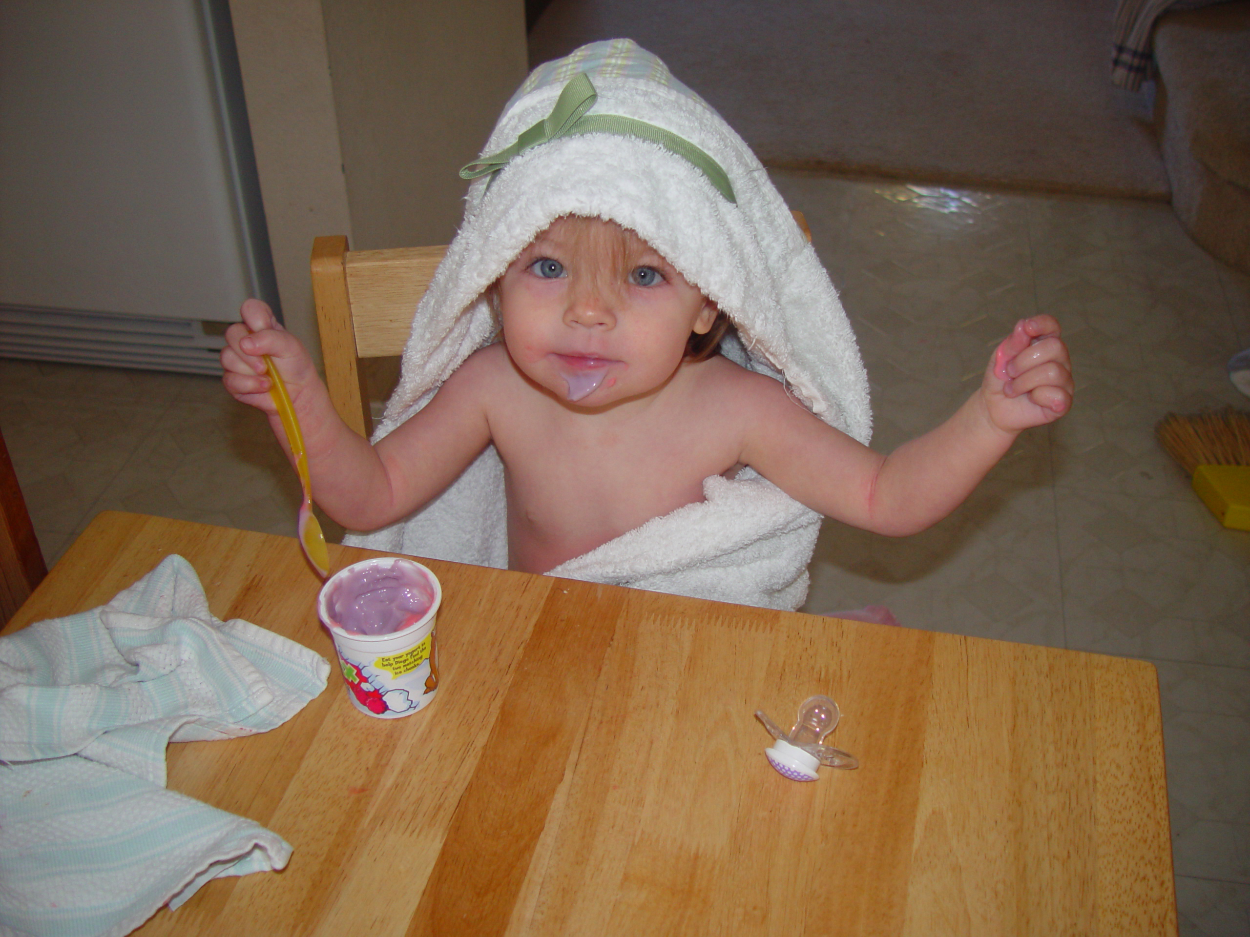 Zack & Ava - Bikeride, Cowboy, Elf, Playing in the Tub, Sunglasses & Scarf