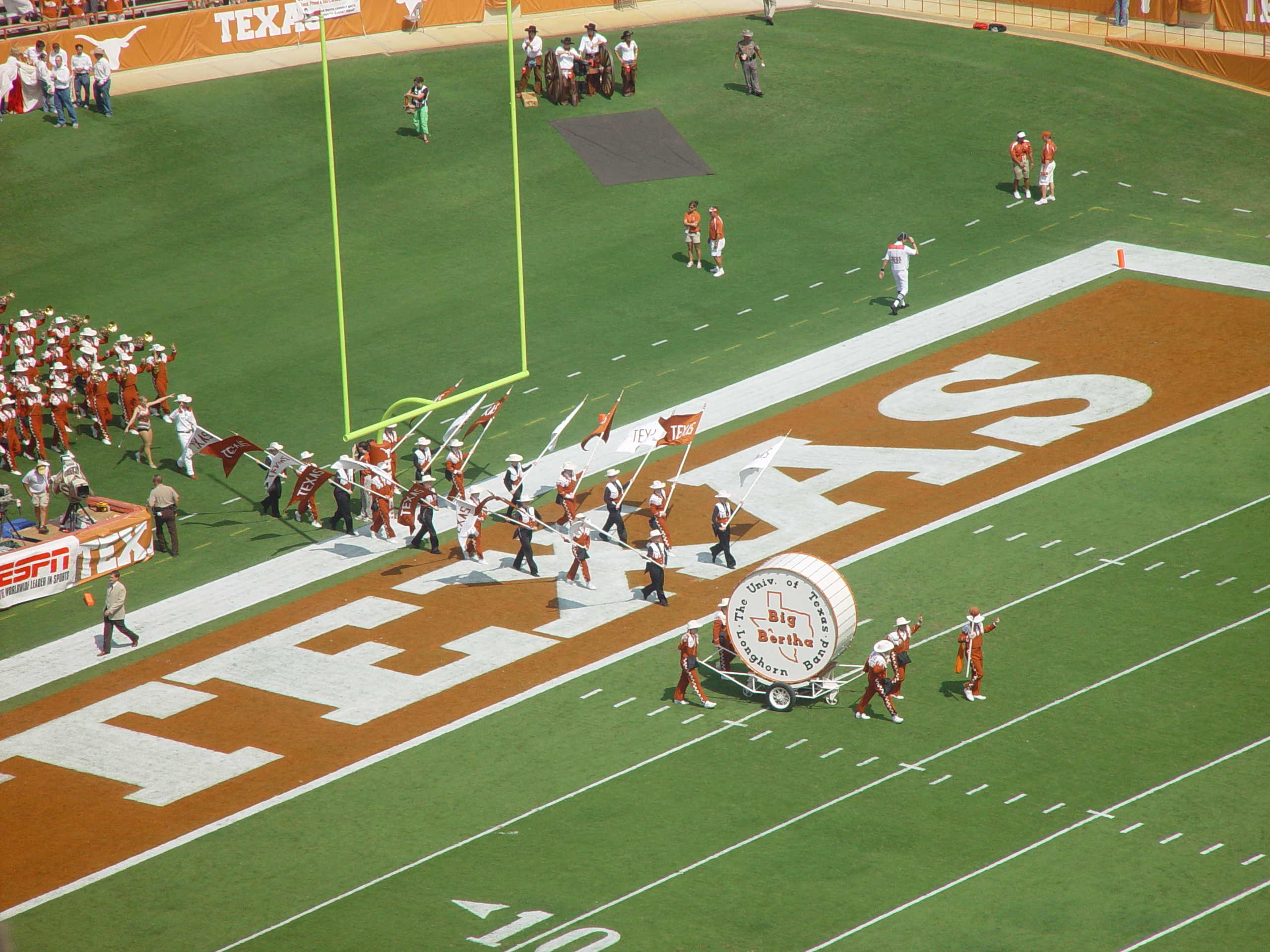Joy School, Austin Bats (Congress Avenue Bridge), Football - #7 Texas Longhorns Destroy Iowa State 37-14