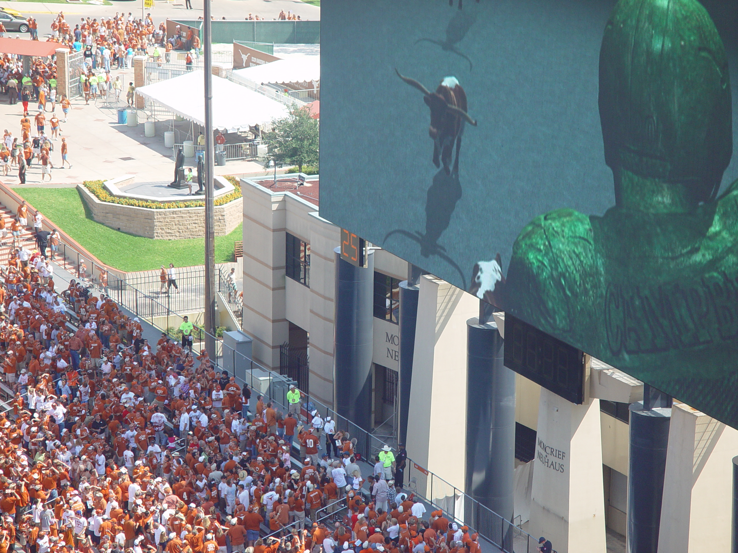 Joy School, Austin Bats (Congress Avenue Bridge), Football - #7 Texas Longhorns Destroy Iowa State 37-14