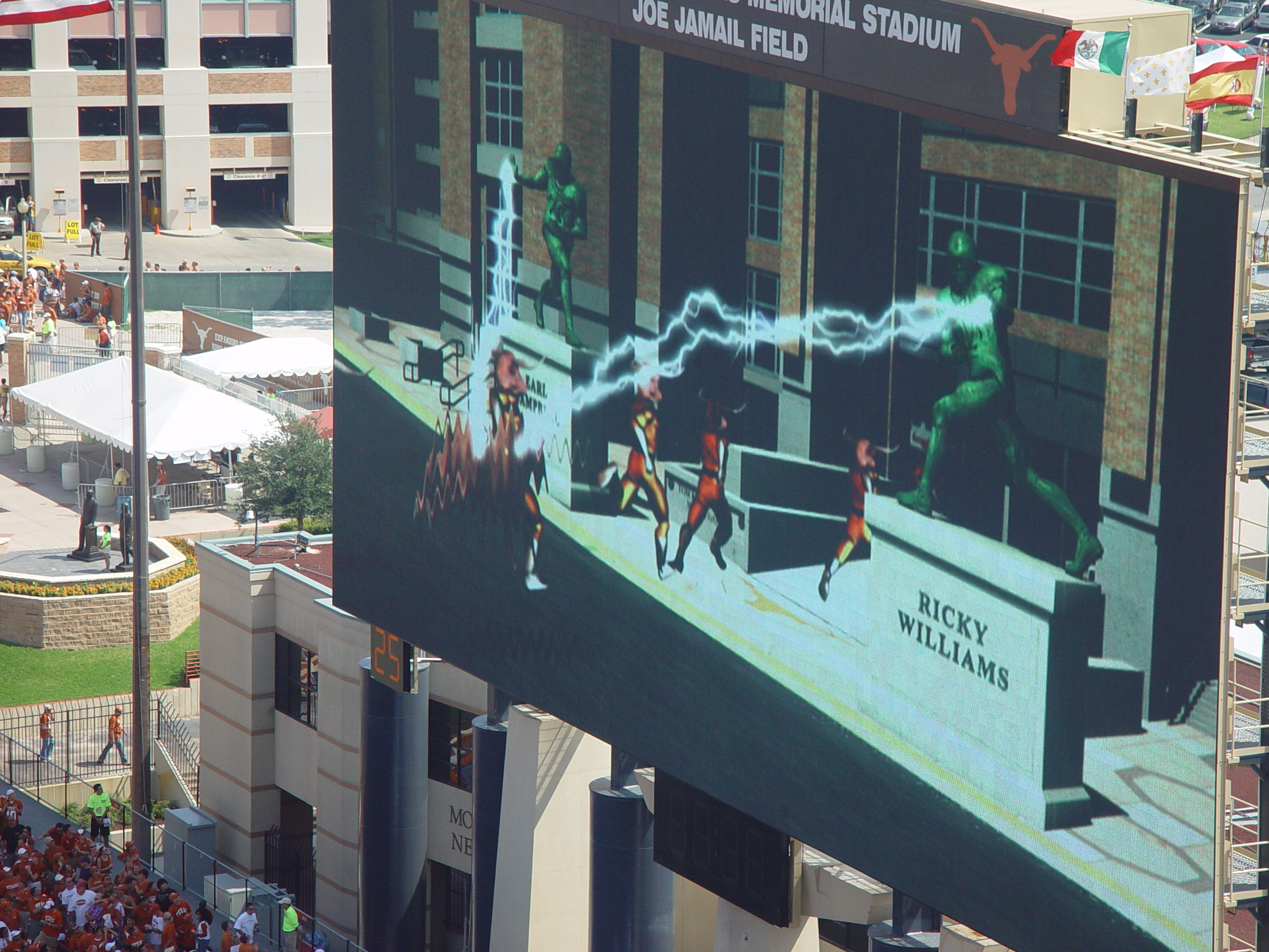 Joy School, Austin Bats (Congress Avenue Bridge), Football - #7 Texas Longhorns Destroy Iowa State 37-14