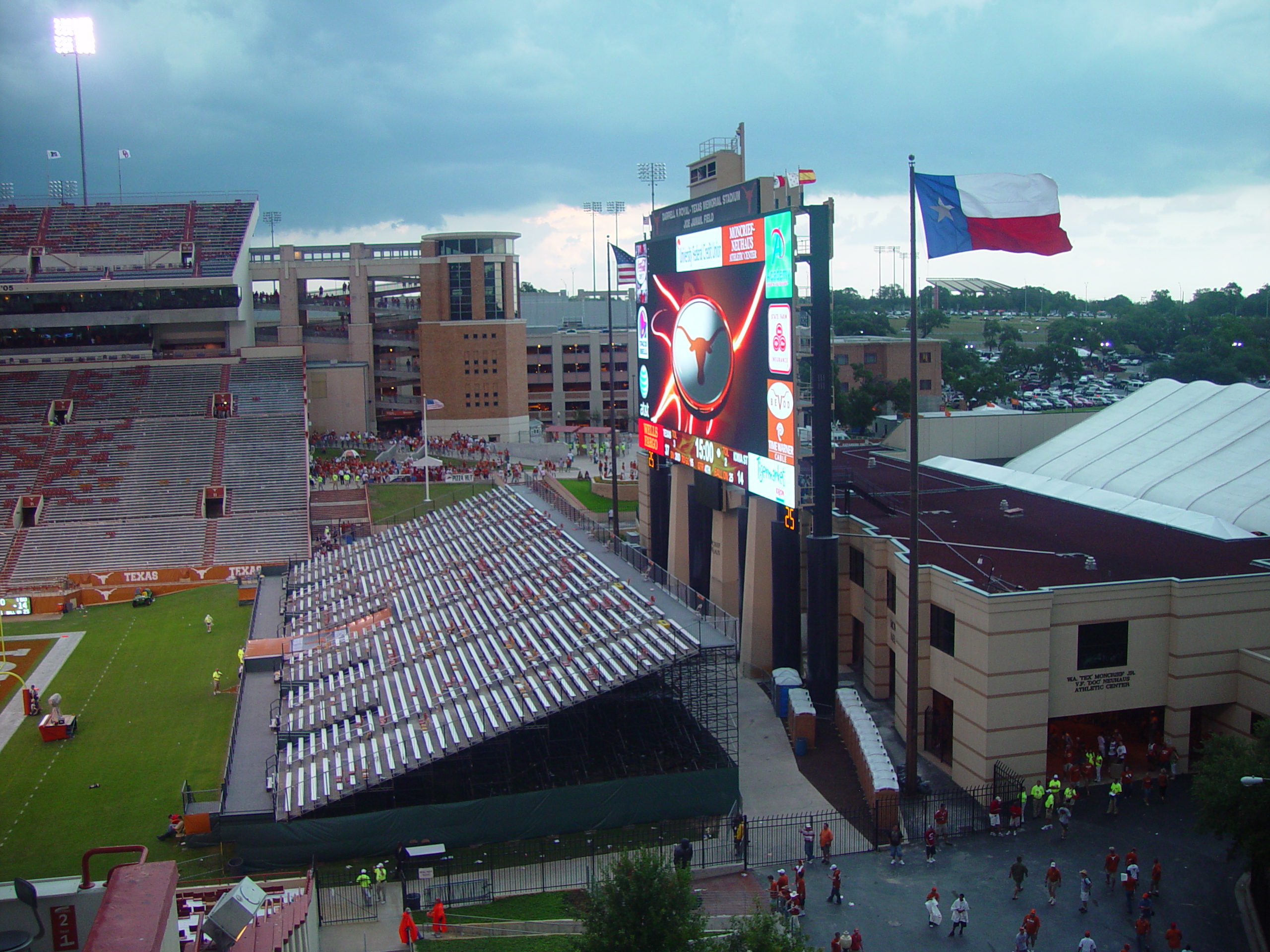 Joy School, Austin Bats (Congress Avenue Bridge), Football - #7 Texas Longhorns Destroy Iowa State 37-14