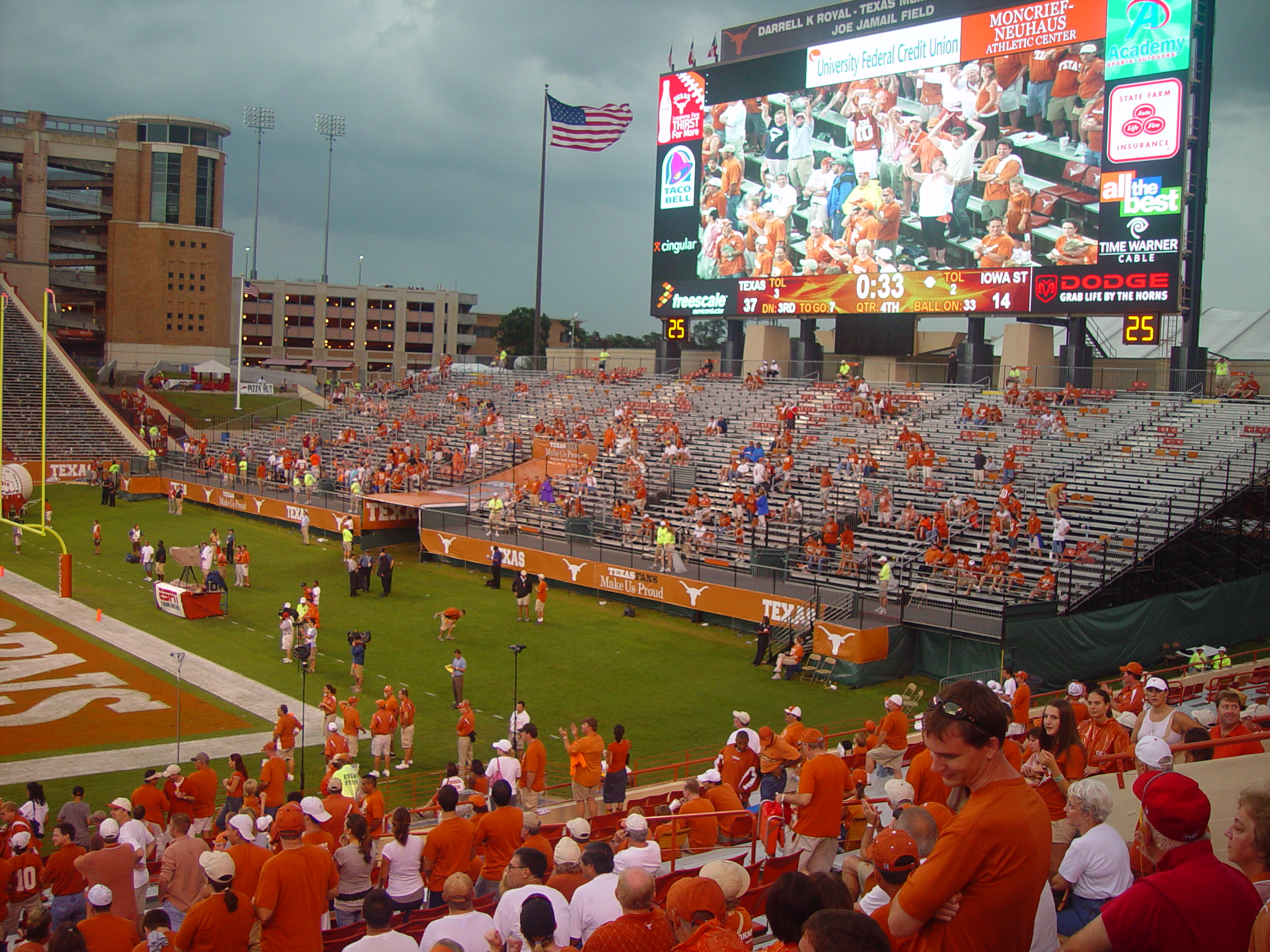 Joy School, Austin Bats (Congress Avenue Bridge), Football - #7 Texas Longhorns Destroy Iowa State 37-14