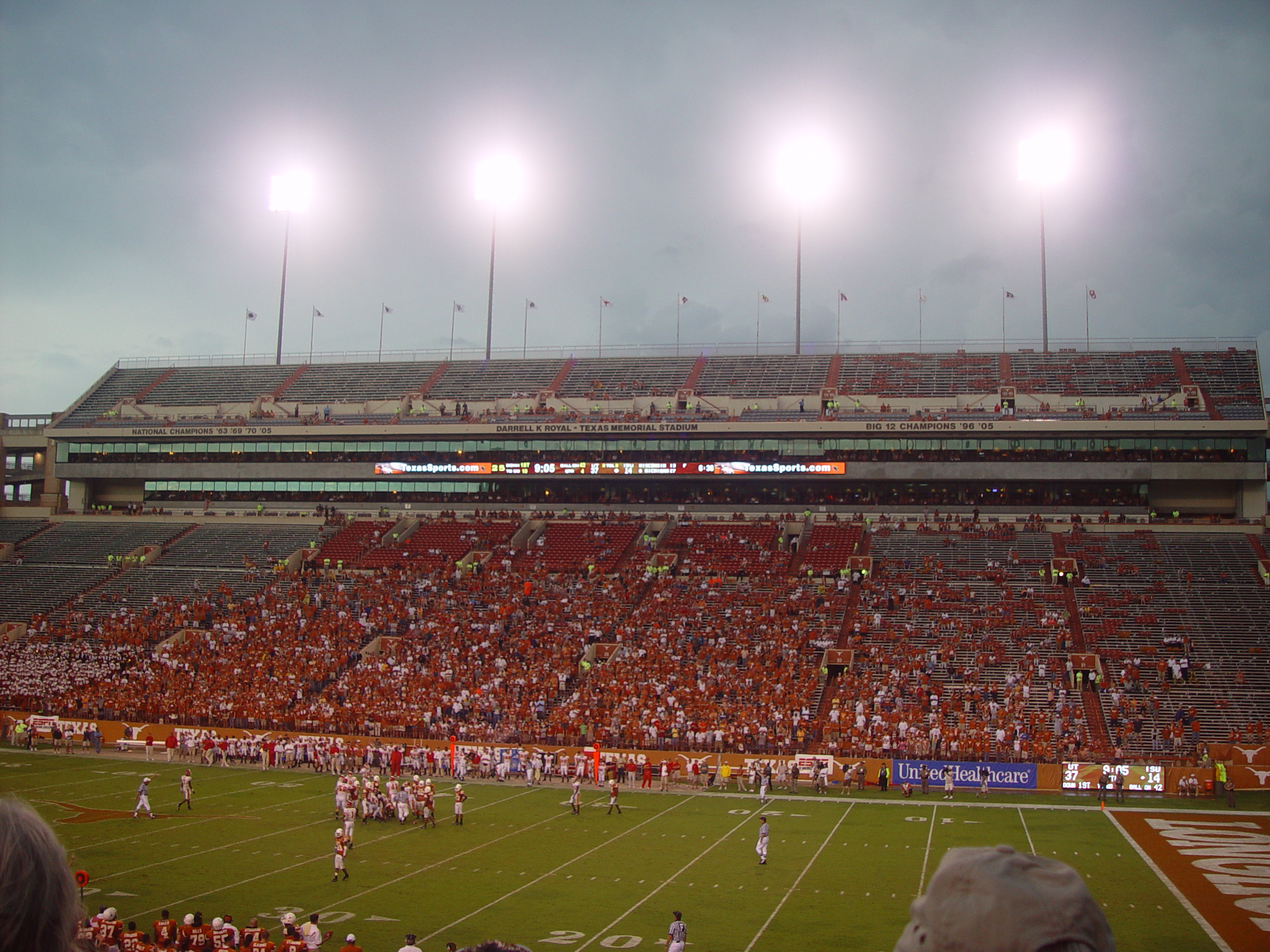 Joy School, Austin Bats (Congress Avenue Bridge), Football - #7 Texas Longhorns Destroy Iowa State 37-14