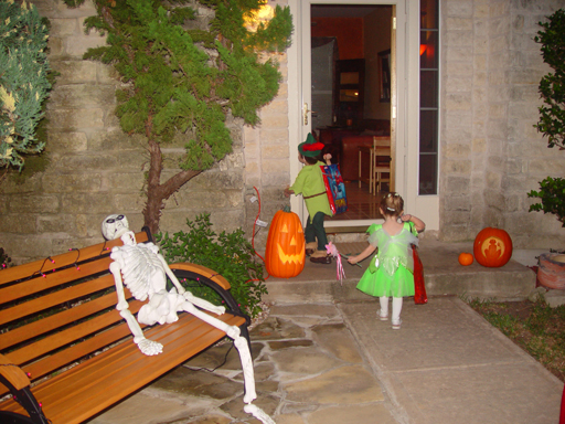 Halloween 2006 - Trunk or Treat, Carving Pumpkins with Meghann & Kanak, IBM, Nacho's Stretchy Pants, Trick or Treat
