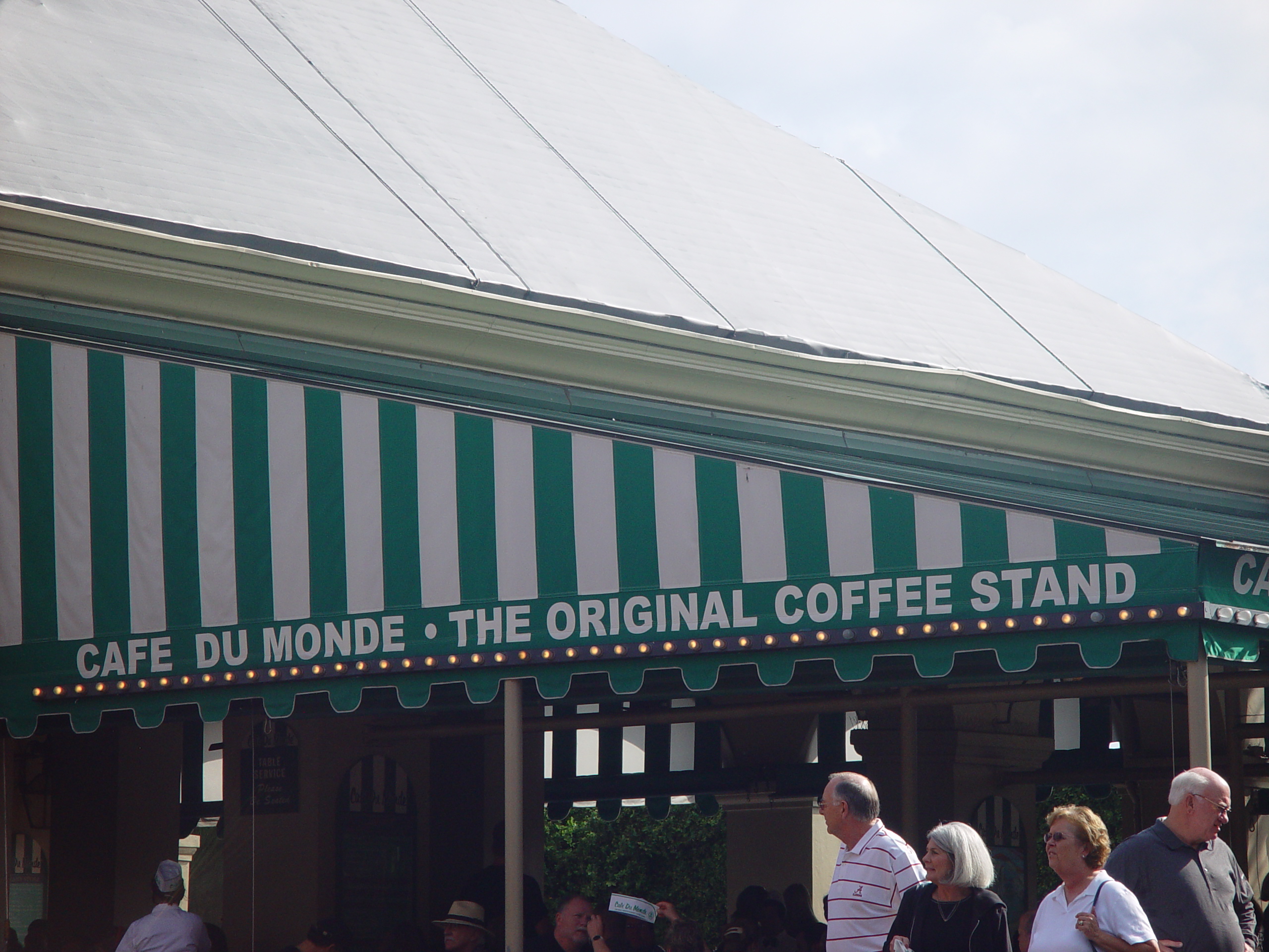 New Orleans Trip - Day 2 (Ava's 2nd Birthday, French Quarter, Cafe Du Monde)