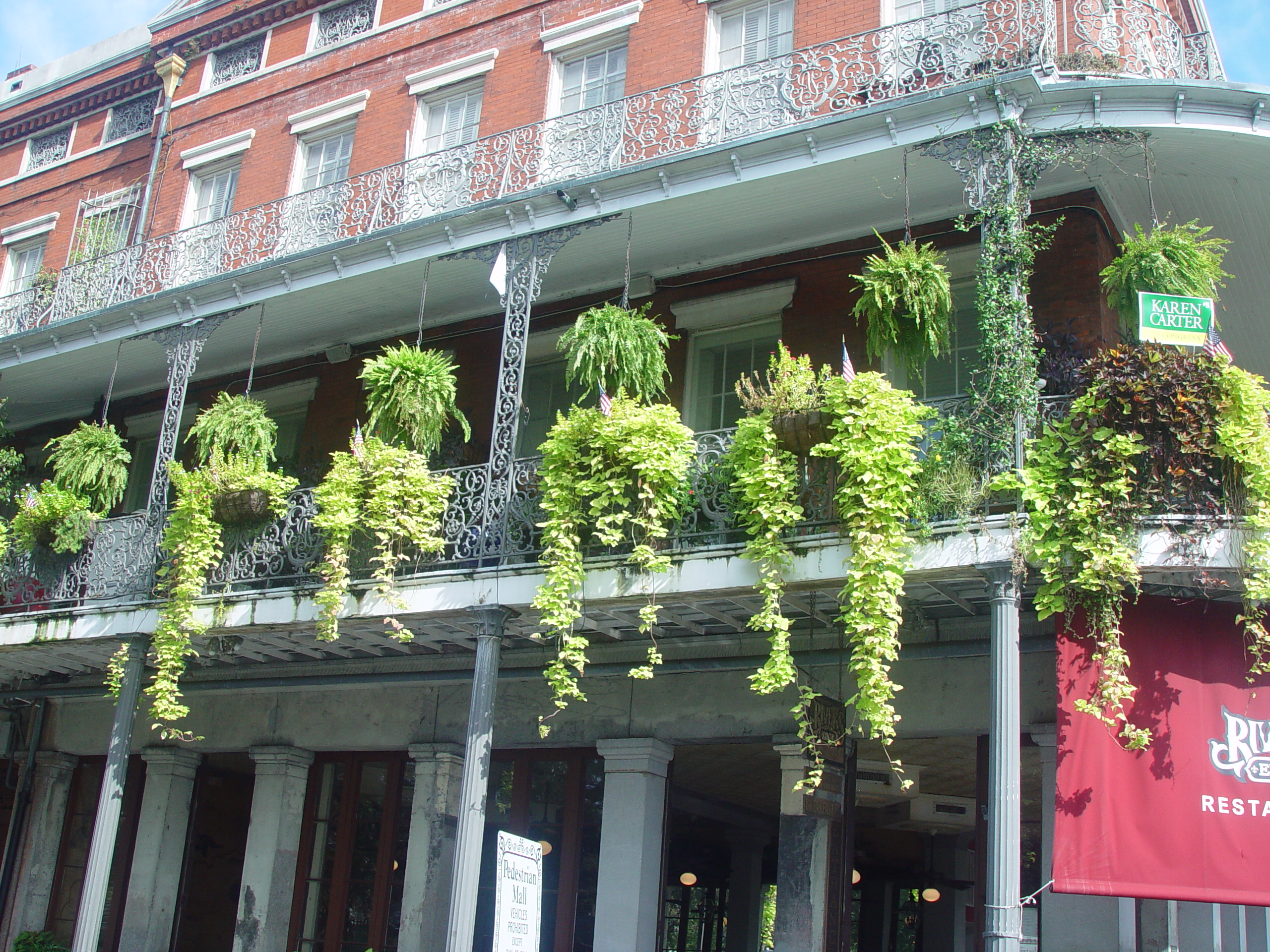 New Orleans Trip - Day 2 (Ava's 2nd Birthday, French Quarter, Cafe Du Monde)