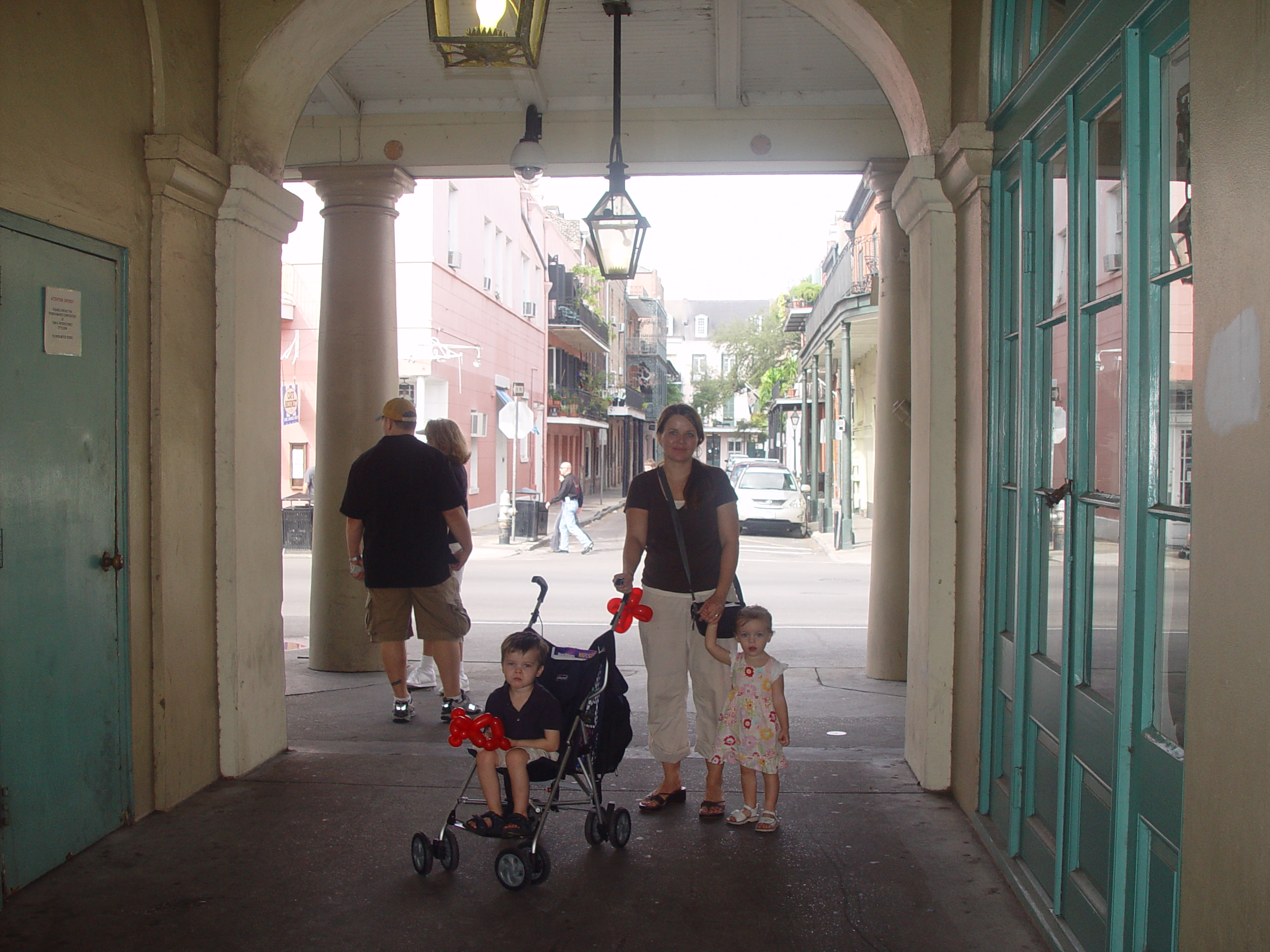 New Orleans Trip - Day 2 (Ava's 2nd Birthday, French Quarter, Cafe Du Monde)