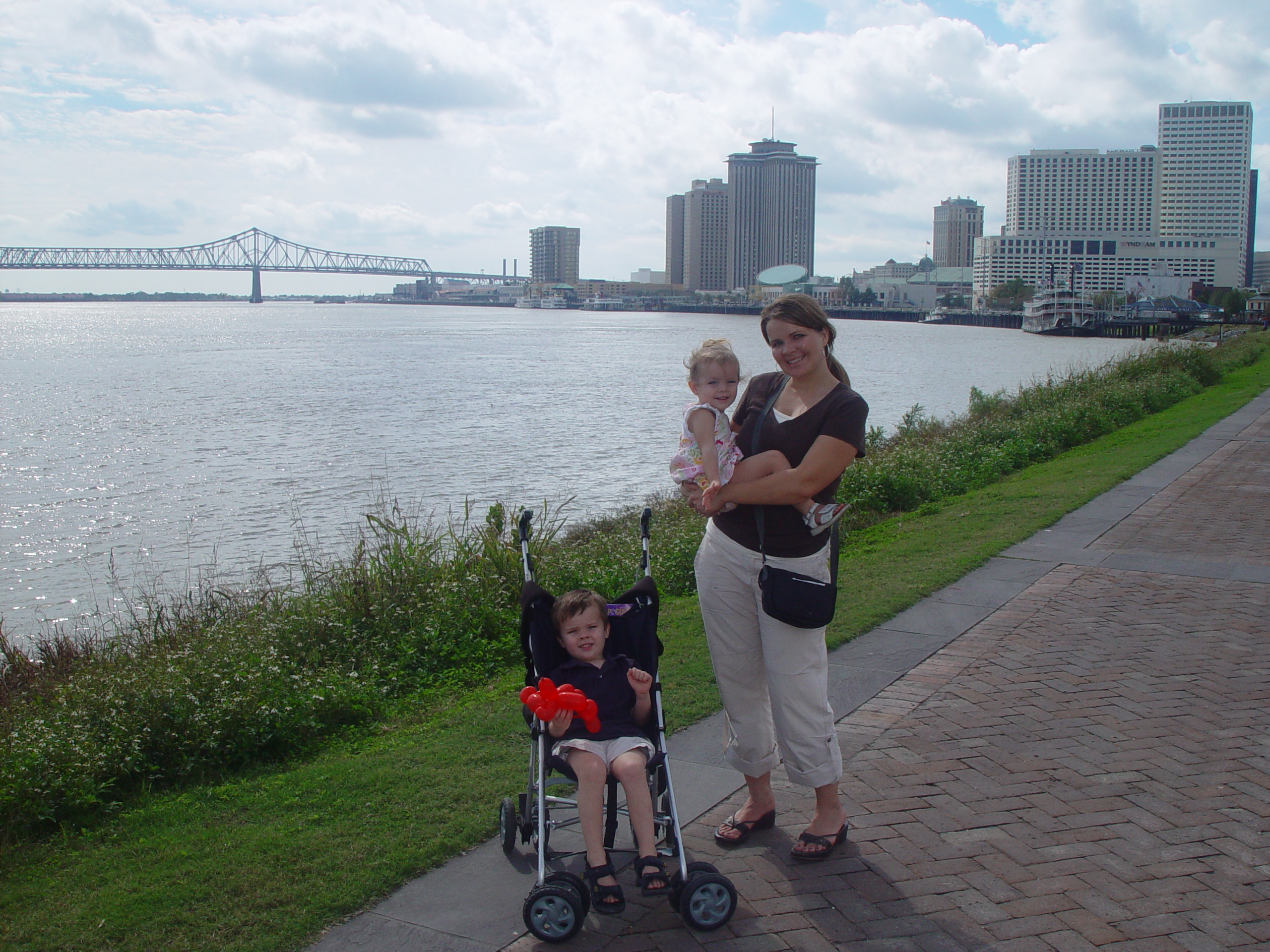 New Orleans Trip - Day 2 (Ava's 2nd Birthday, French Quarter, Cafe Du Monde)