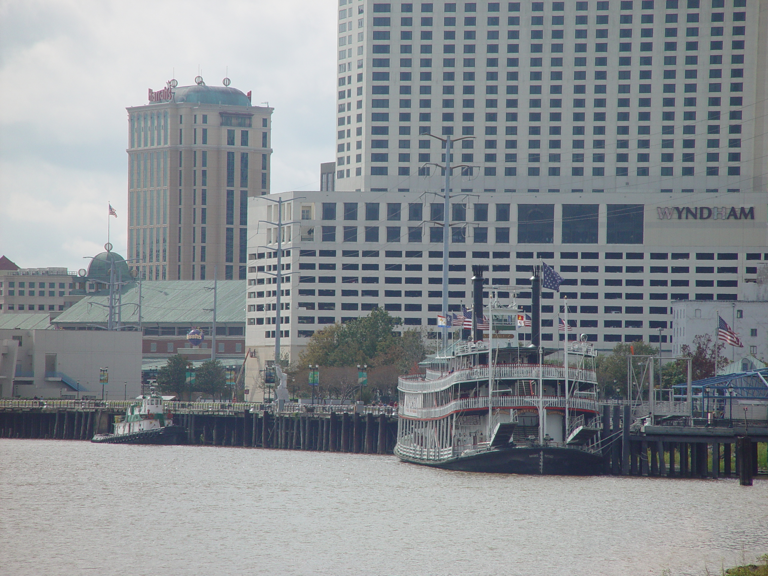 New Orleans Trip - Day 2 (Ava's 2nd Birthday, French Quarter, Cafe Du Monde)