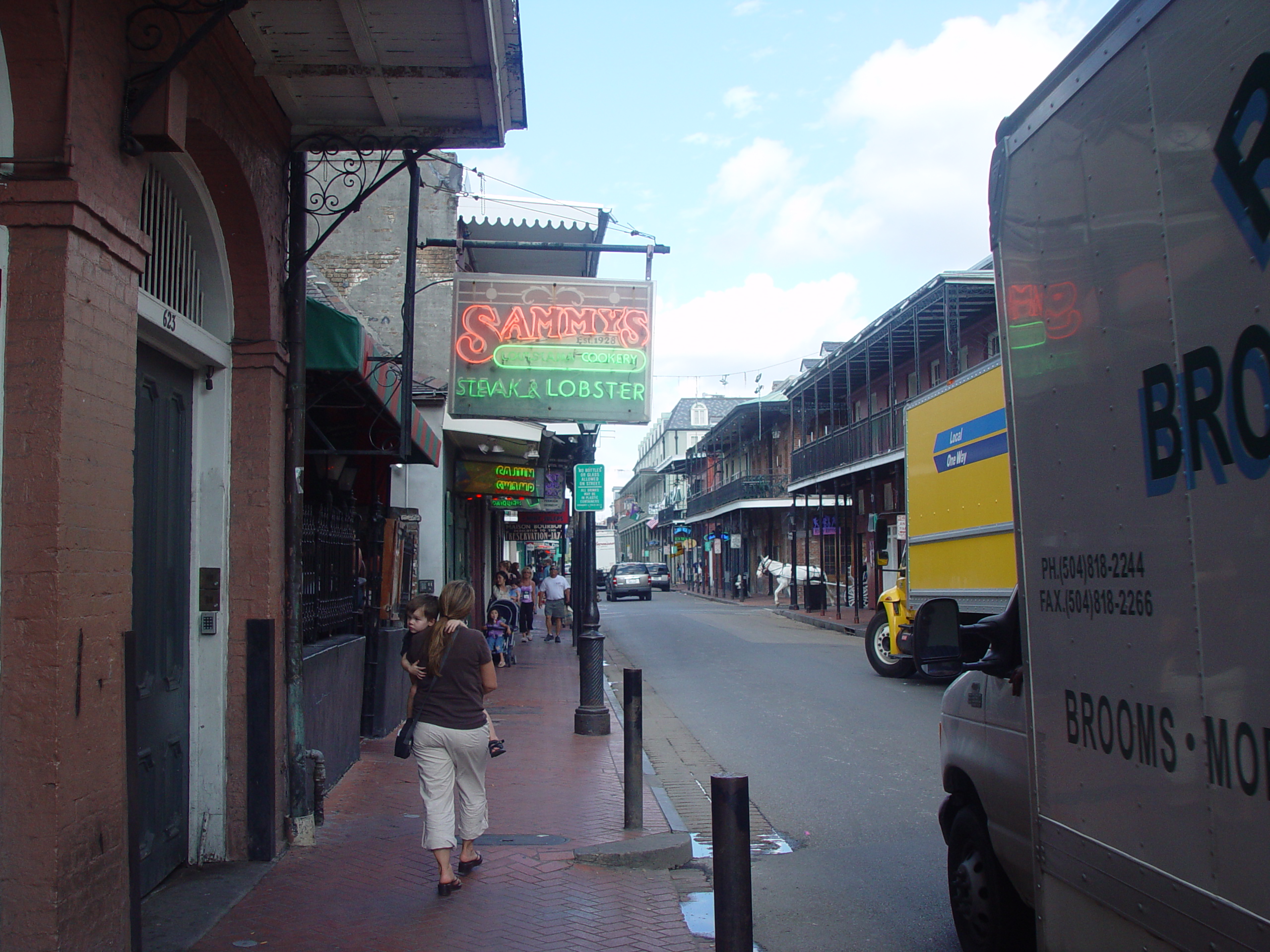 New Orleans Trip - Day 2 (Ava's 2nd Birthday, French Quarter, Cafe Du Monde)