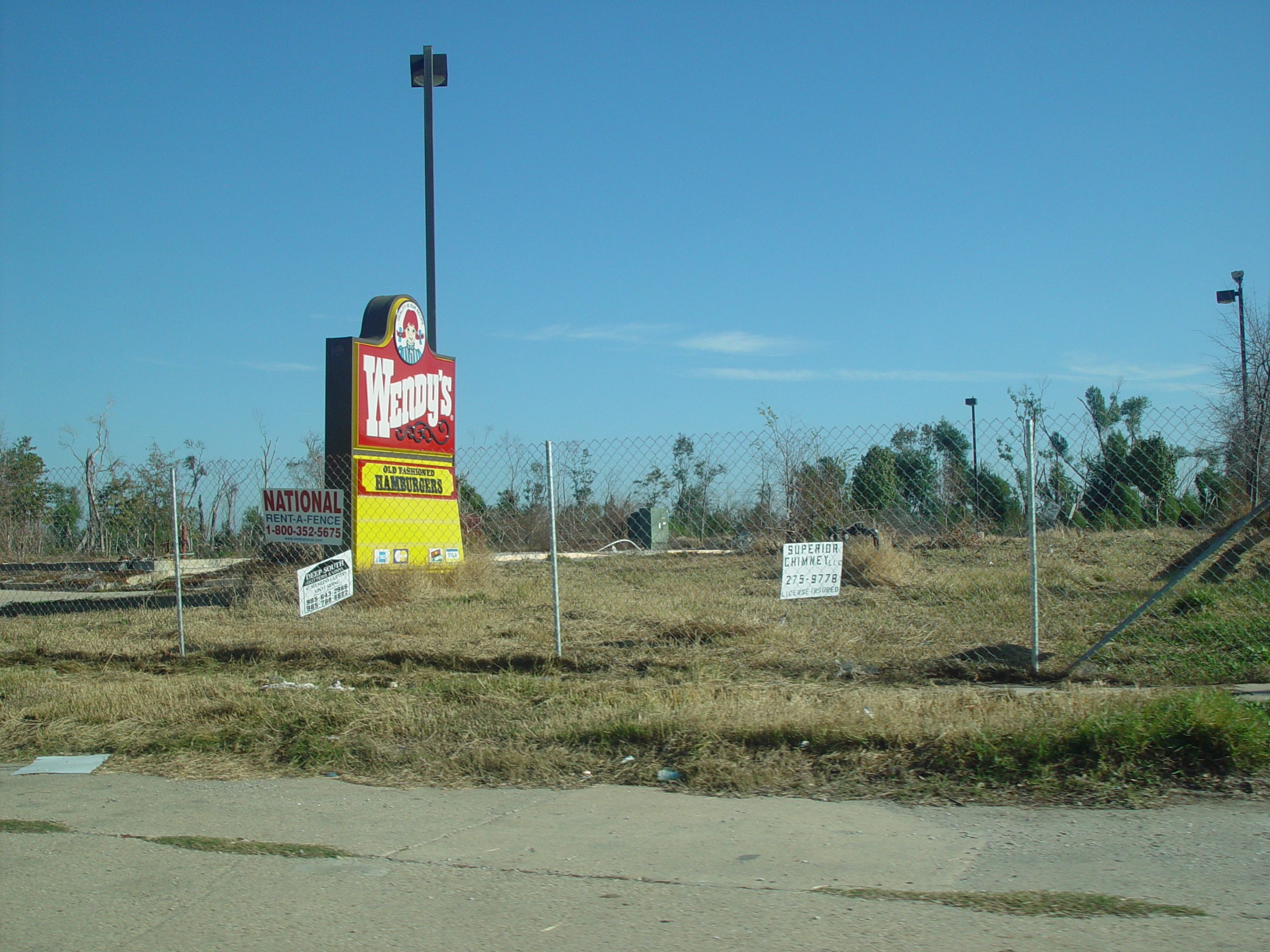 New Orleans Trip - Day 4 (Hurricane Katrina Devastation, Graveyards, Garden District, Oak Alley Plantation, Cajun Food)