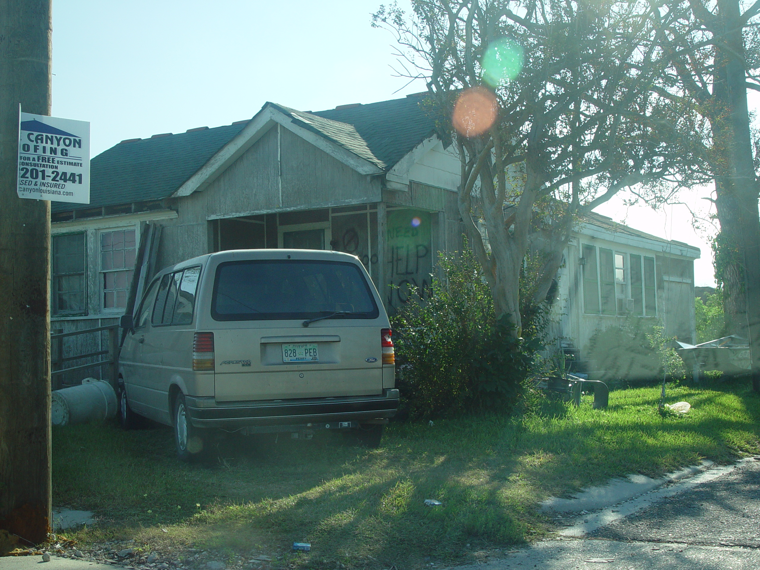 New Orleans Trip - Day 4 (Hurricane Katrina Devastation, Graveyards, Garden District, Oak Alley Plantation, Cajun Food)