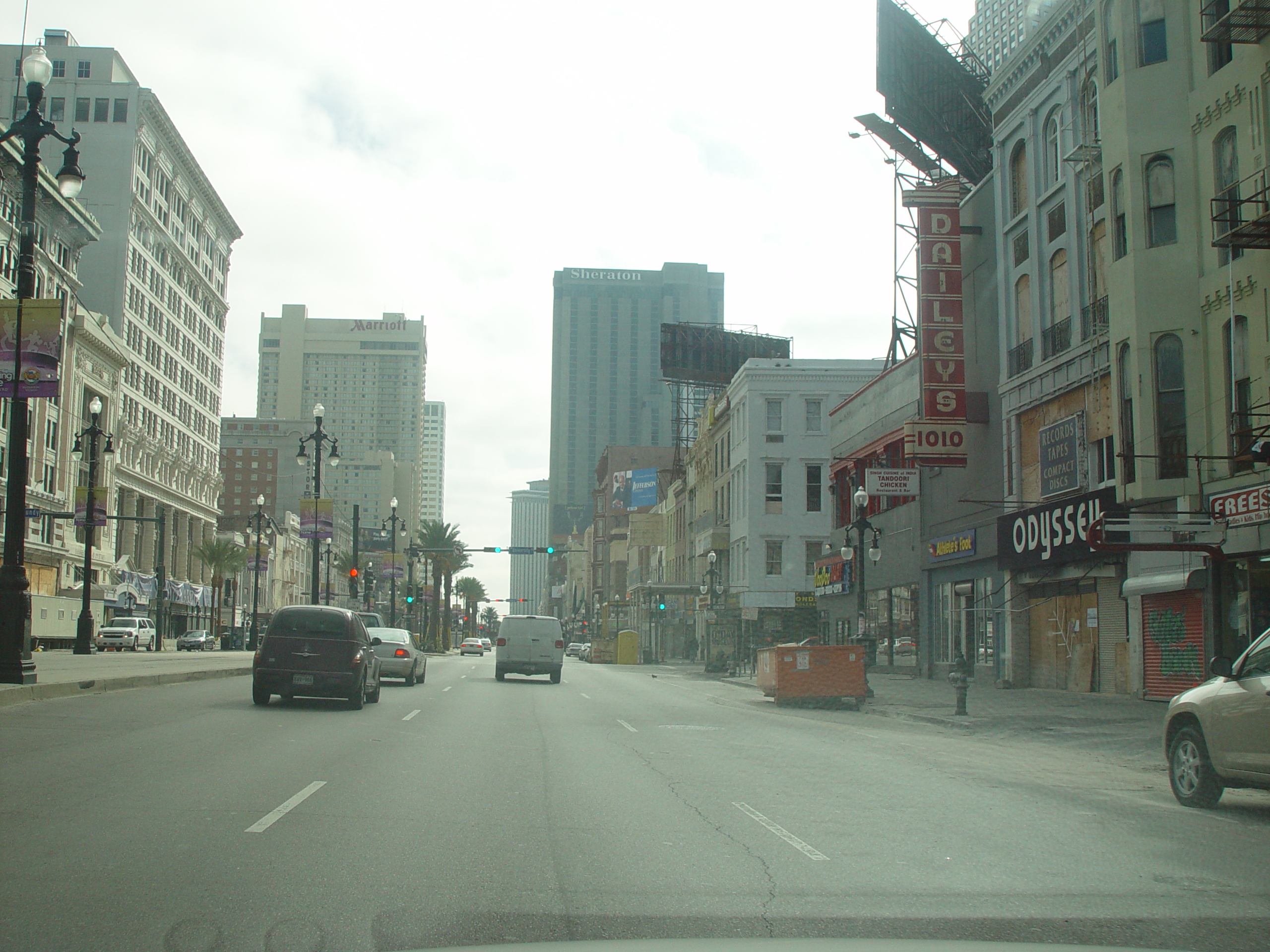 New Orleans Trip - Day 4 (Hurricane Katrina Devastation, Graveyards, Garden District, Oak Alley Plantation, Cajun Food)