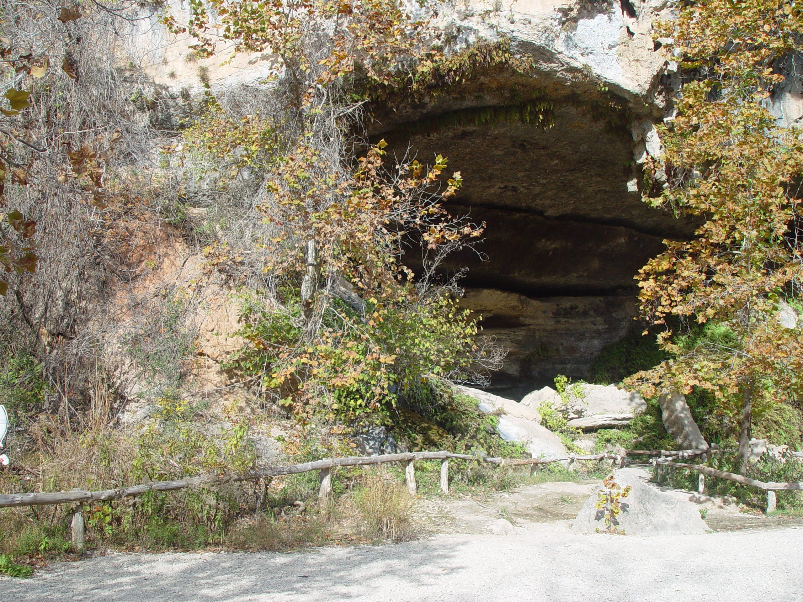 Hiking at Hamilton Pool Preserve with Stan and DeNae