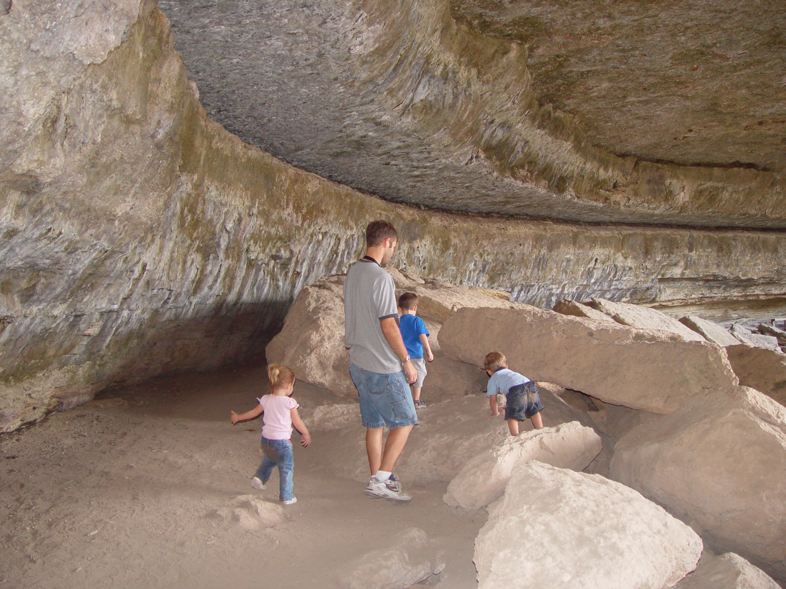 Hiking at Hamilton Pool Preserve with Stan and DeNae