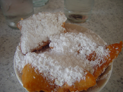 New Orleans Trip - Day 2 (Ava's 2nd Birthday, French Quarter, Cafe Du Monde)