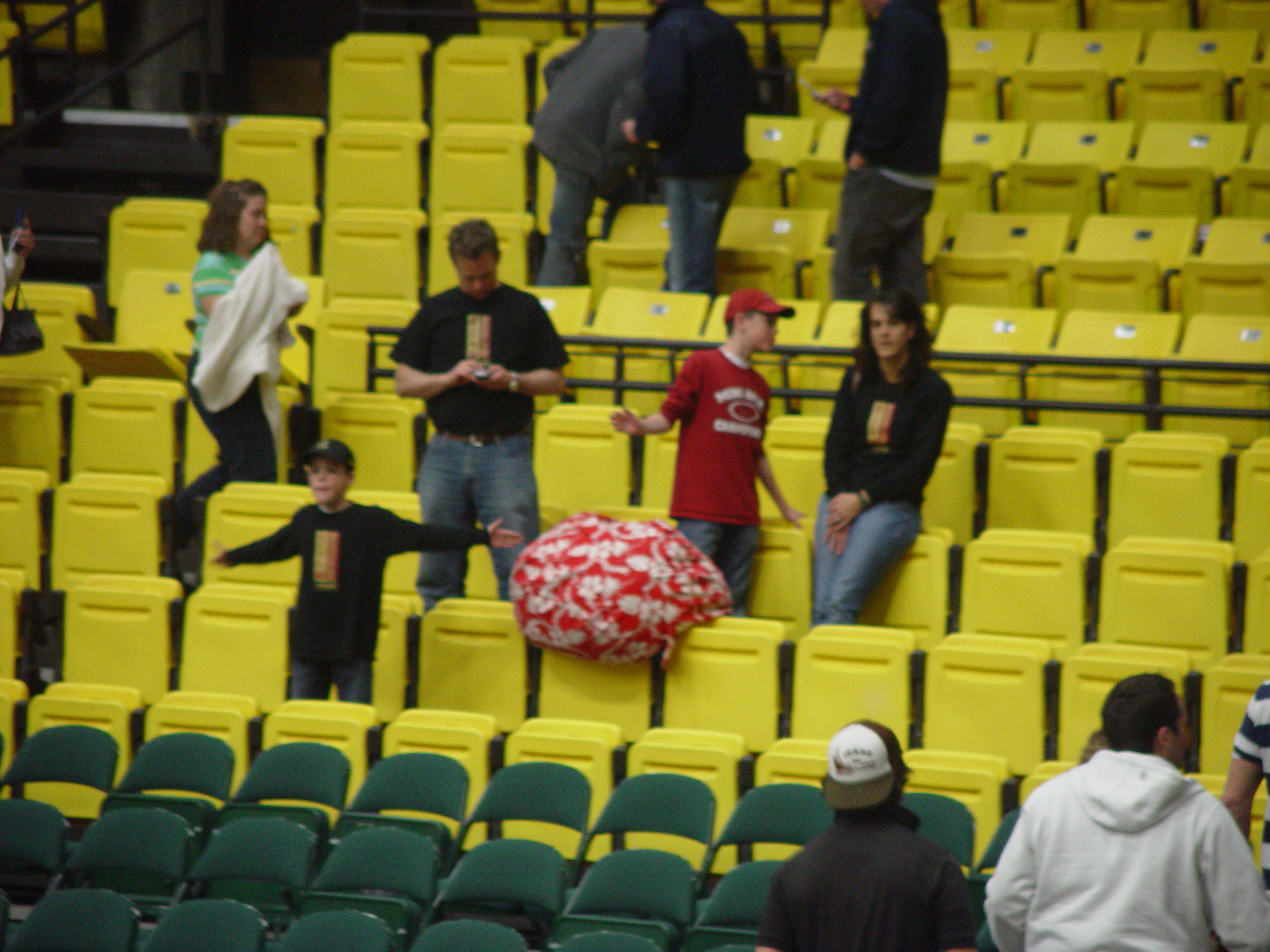 Christmas 2006 (Aggie Basketball, Winning a Lovesac, Aggie Blue Mint)