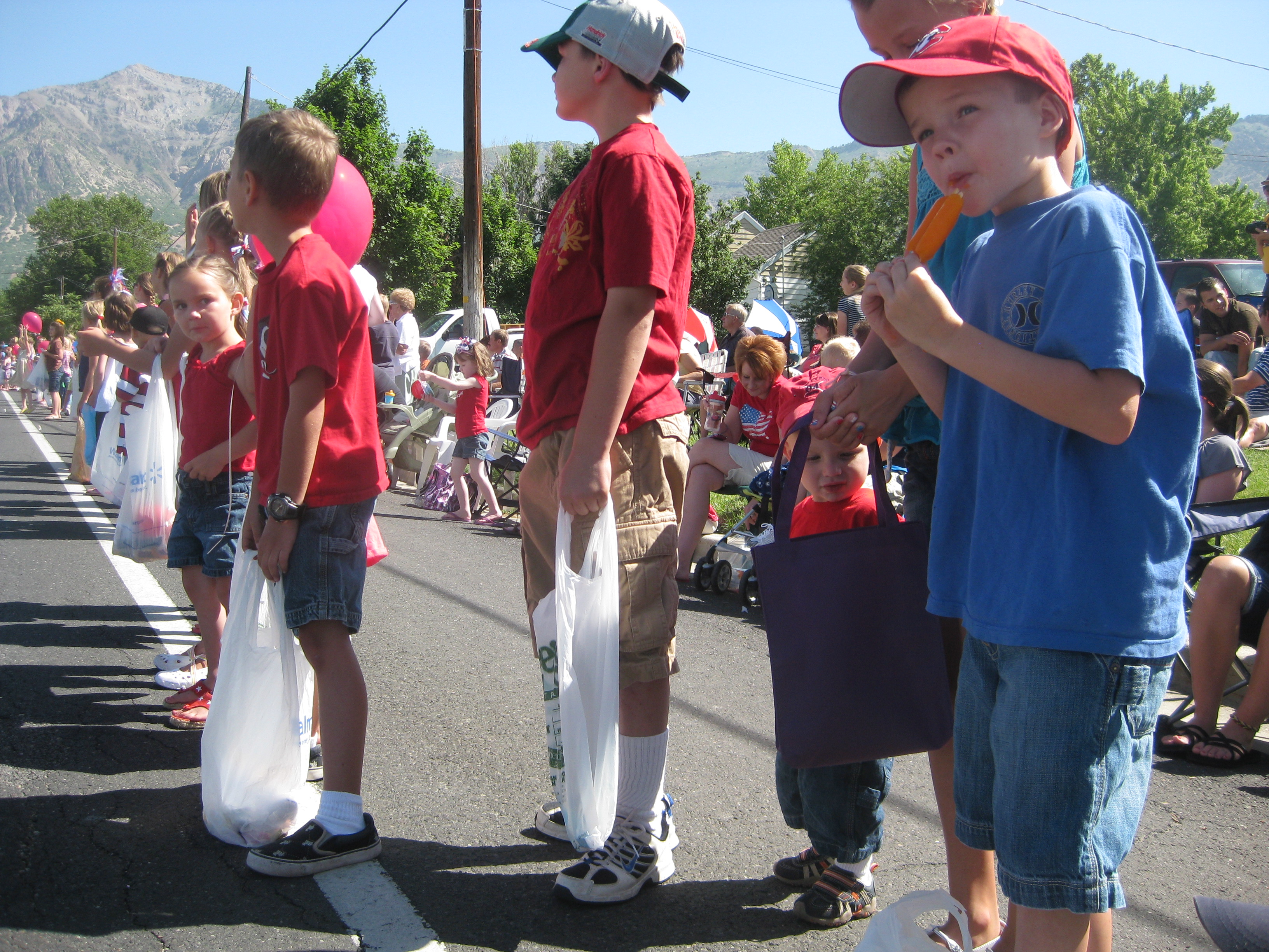 2010 July 4th Vacation - Day 1 - Pleasant View Parade & Cherry Days