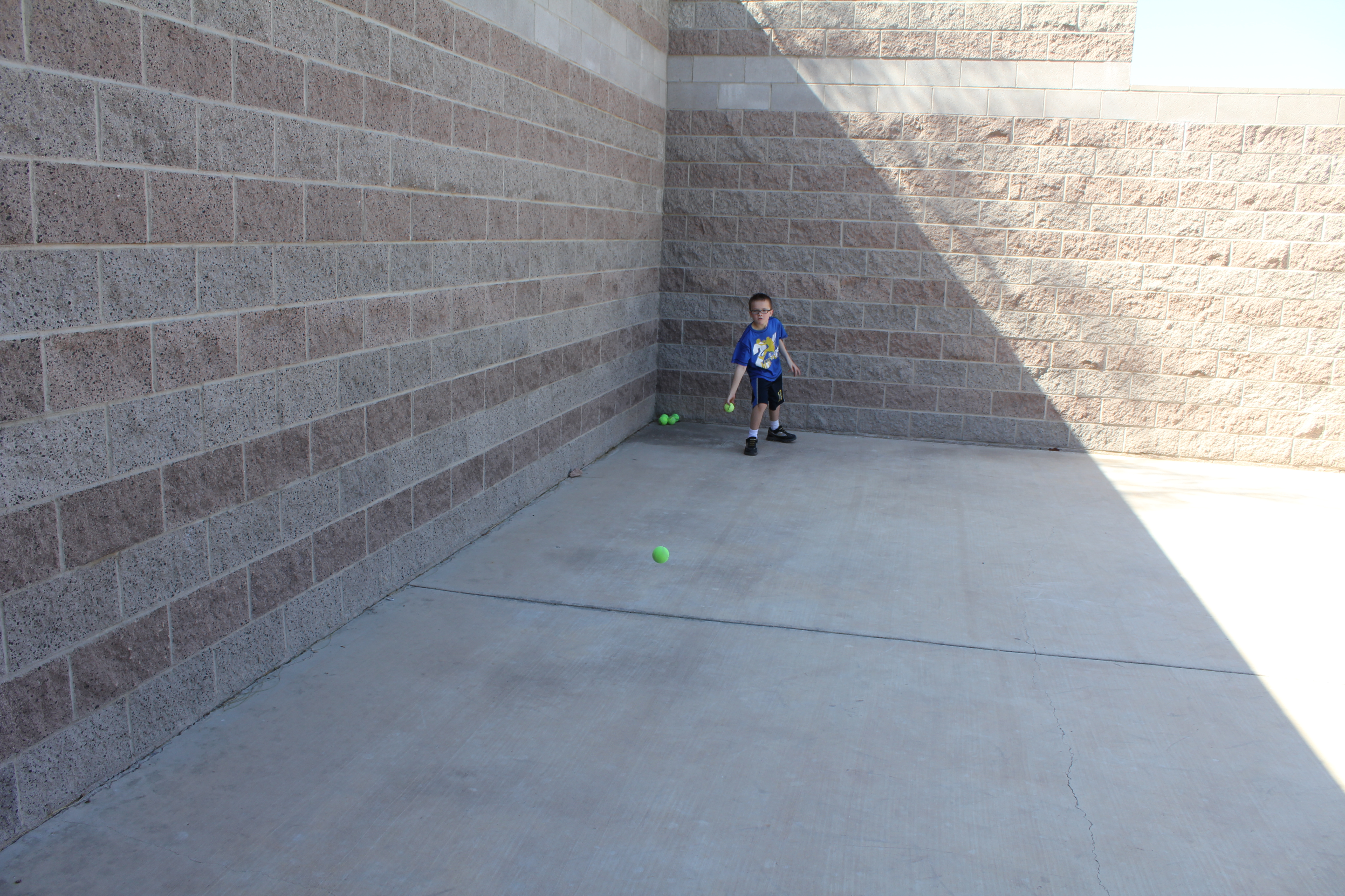 2012 Cabo Family Trip - Day 1 - Las Vegas (Nate Playing USU Tennis, Swimming)