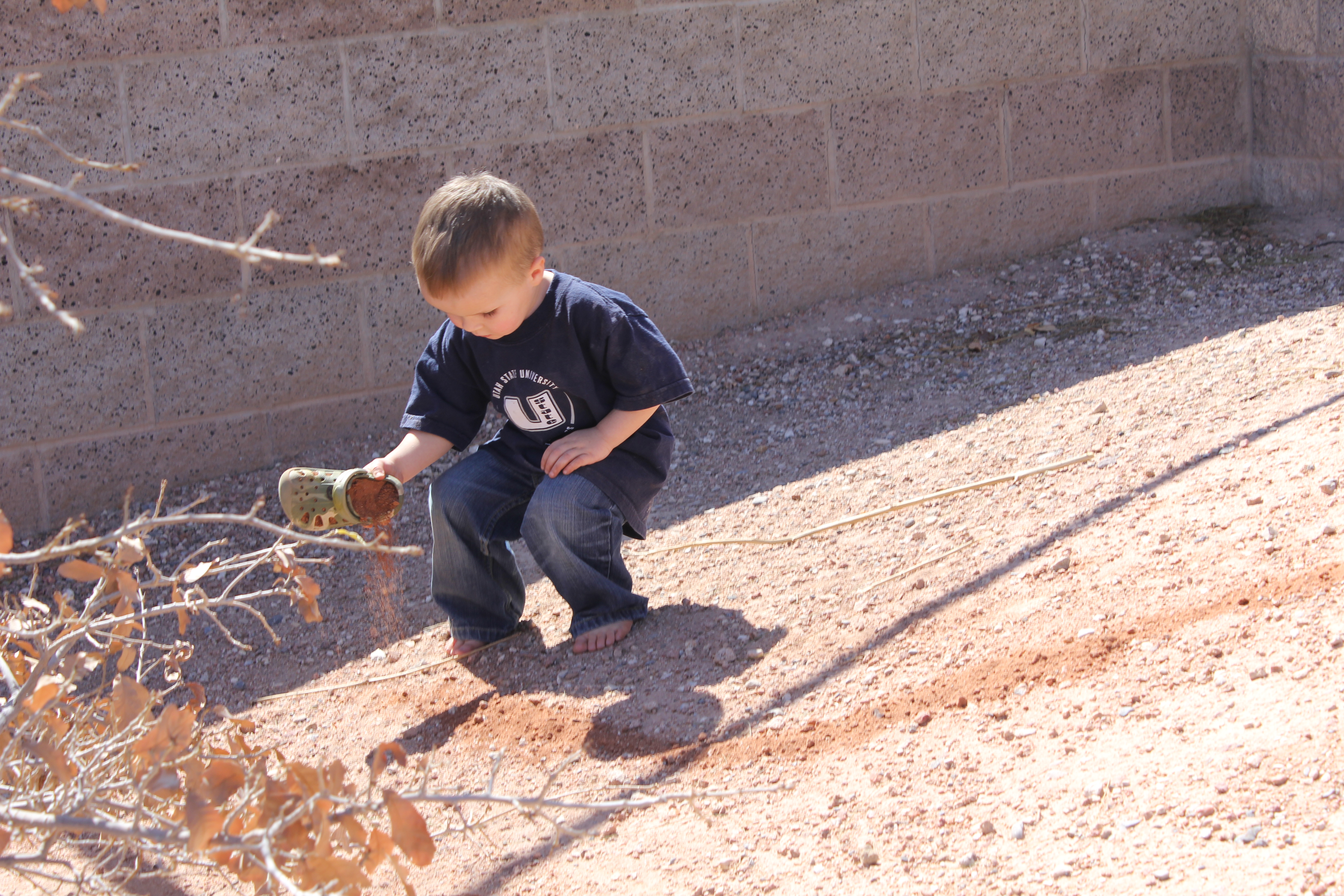 2012 Cabo Family Trip - Day 1 - Las Vegas (Nate Playing USU Tennis, Swimming)